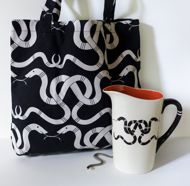 DA SnakeWare Tote and Pitcher.72.jpg