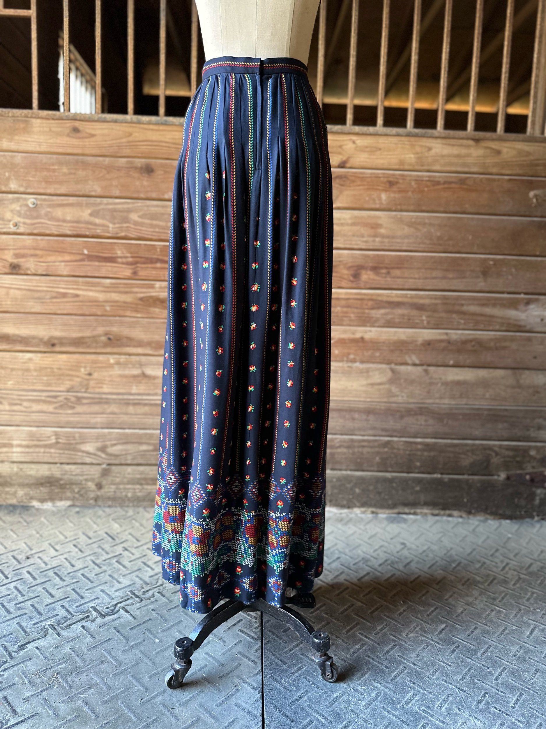 1970s Mollie Parnis Boutique Rayon Challis Maxi Skirt