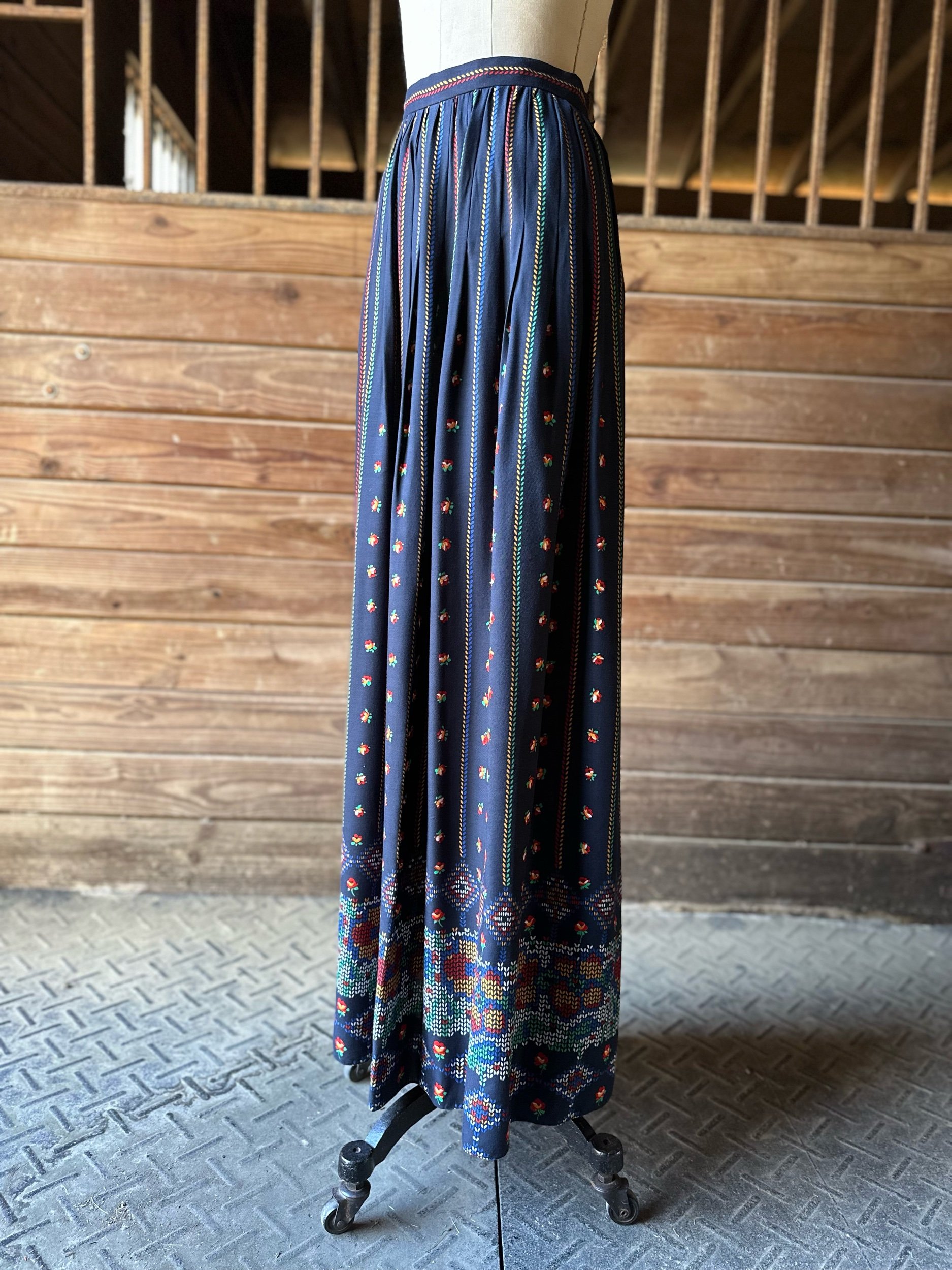1970s Mollie Parnis Boutique Rayon Challis Maxi Skirt