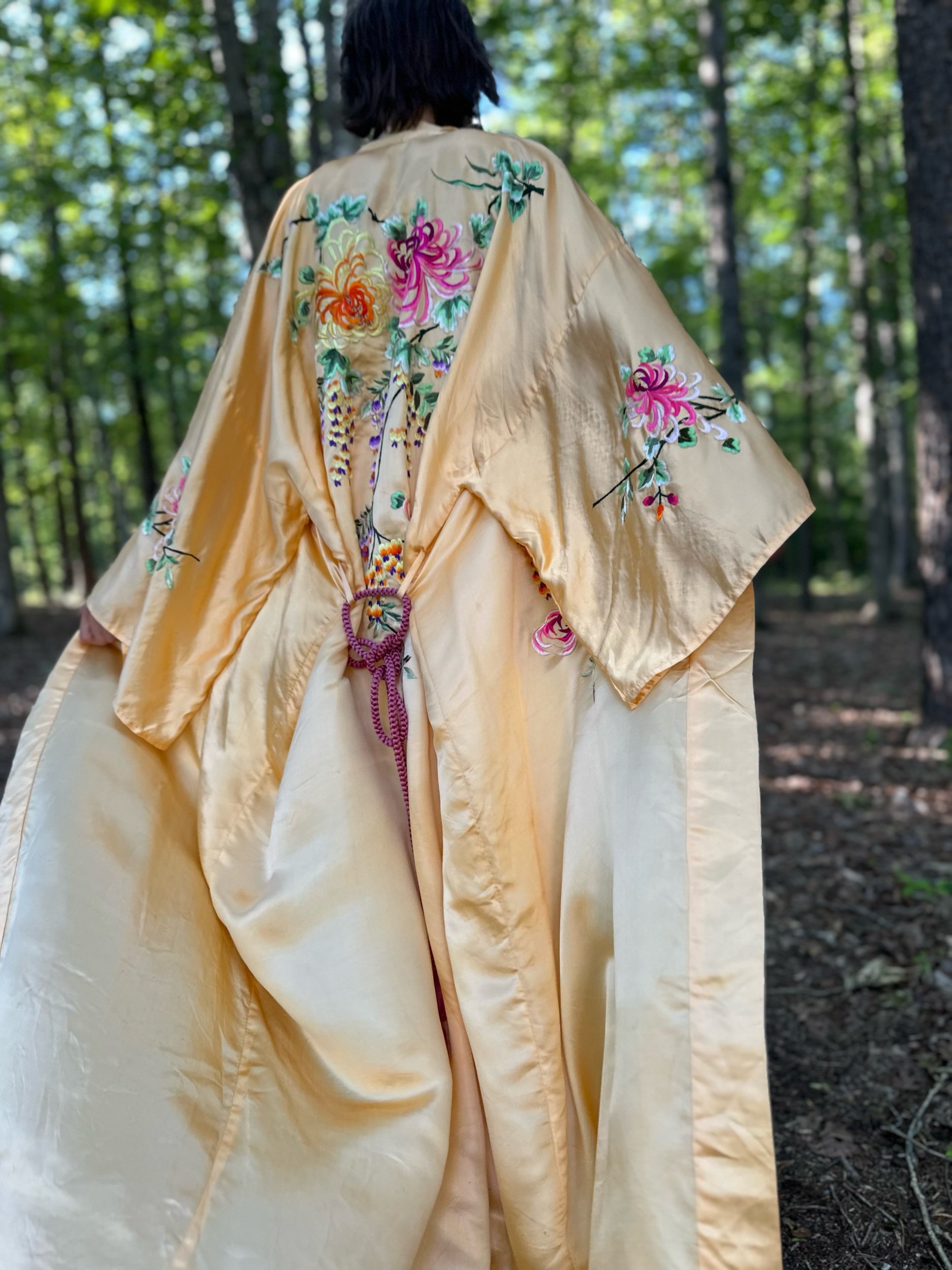 1930s Hand Embroidered Silk Robe