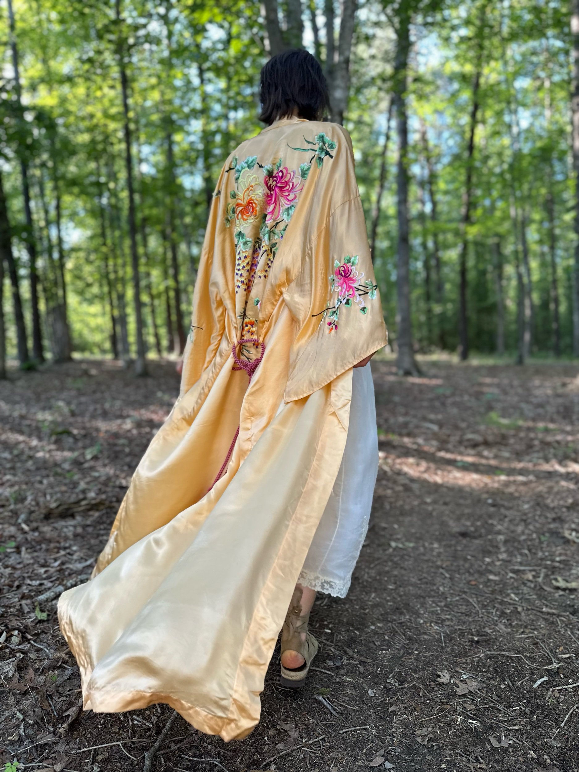 1930s Hand Embroidered Silk Robe