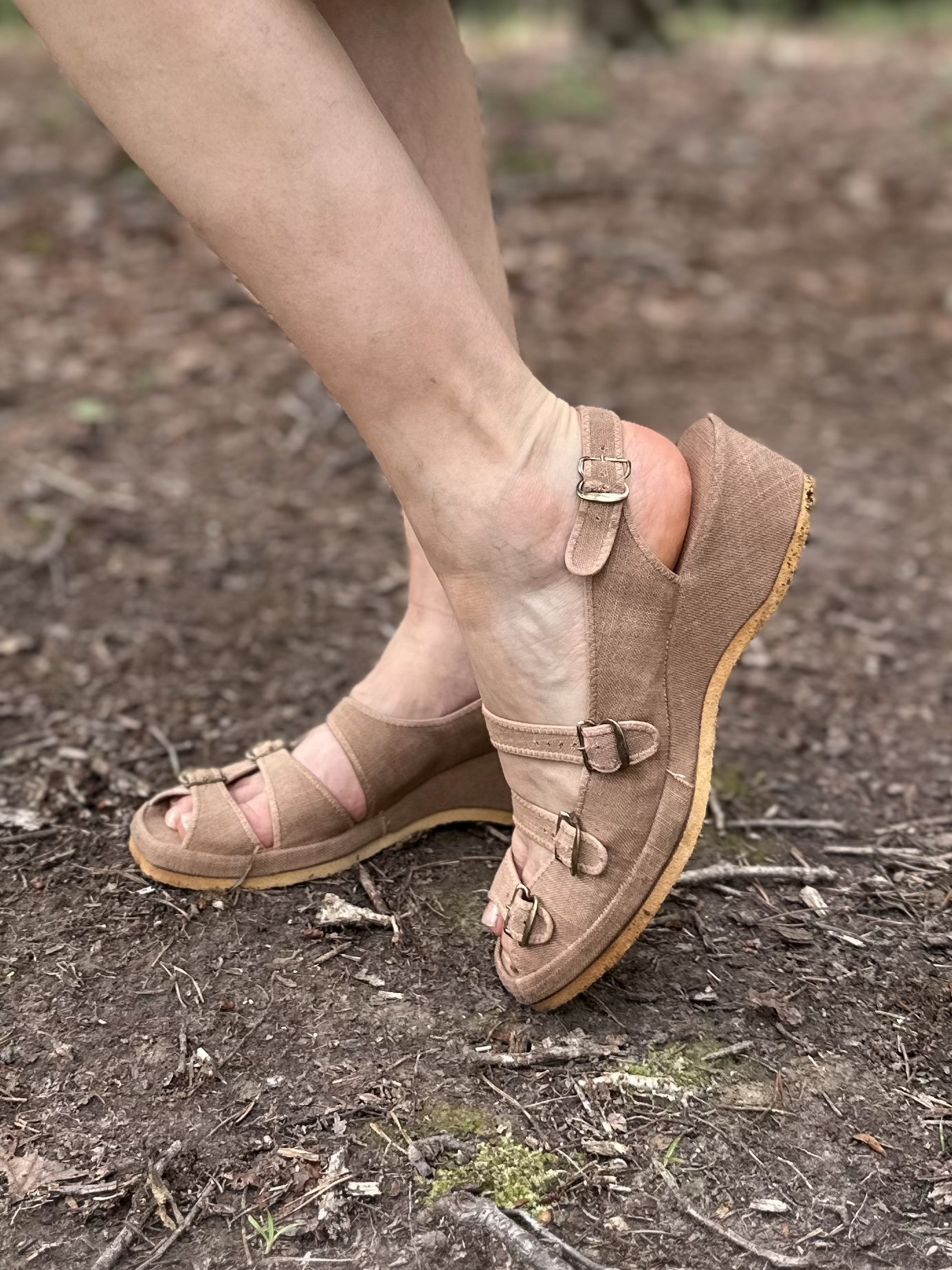 1950s Strappy Wedge Sandals