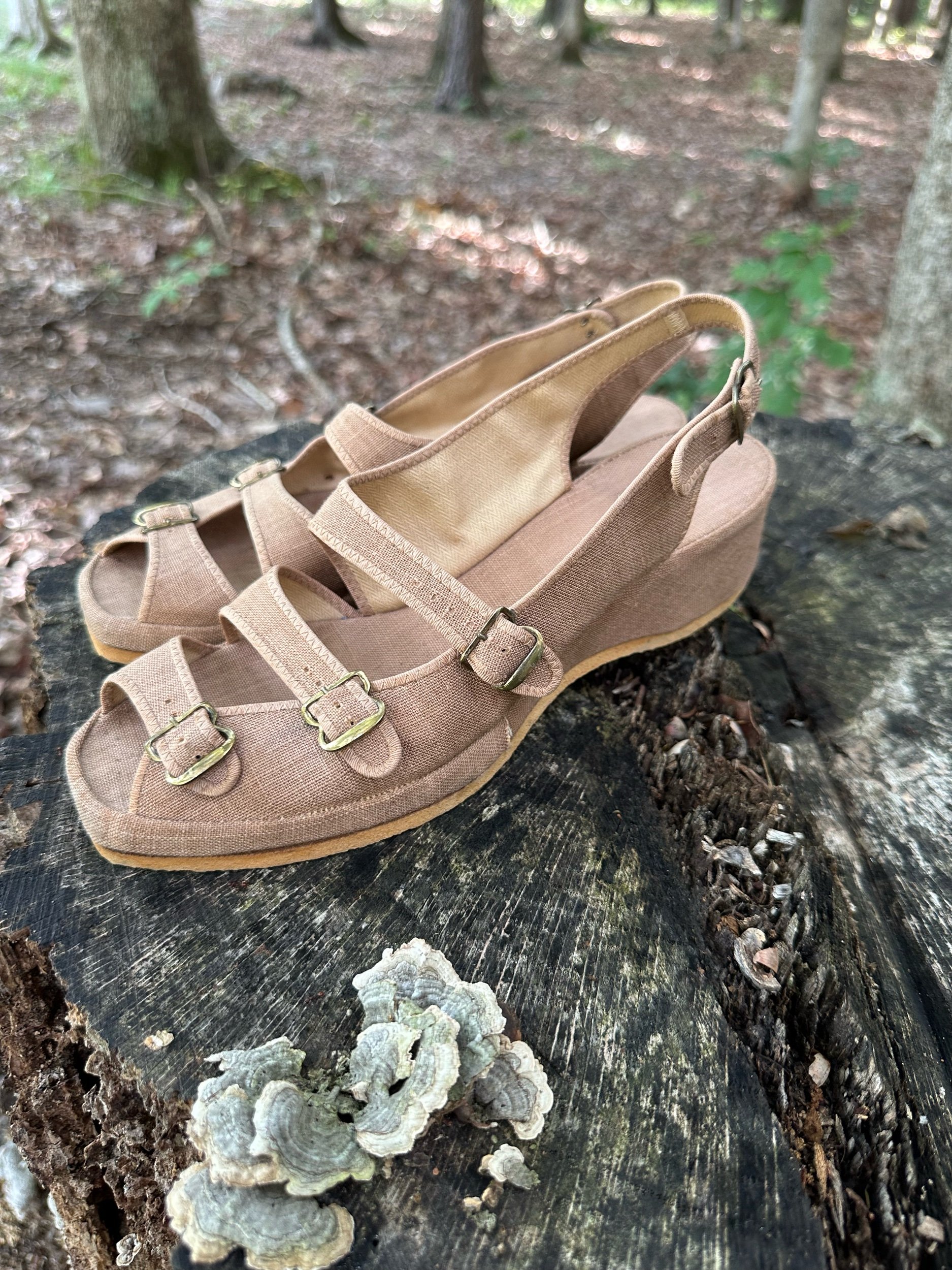1950s Strappy Wedge Sandals