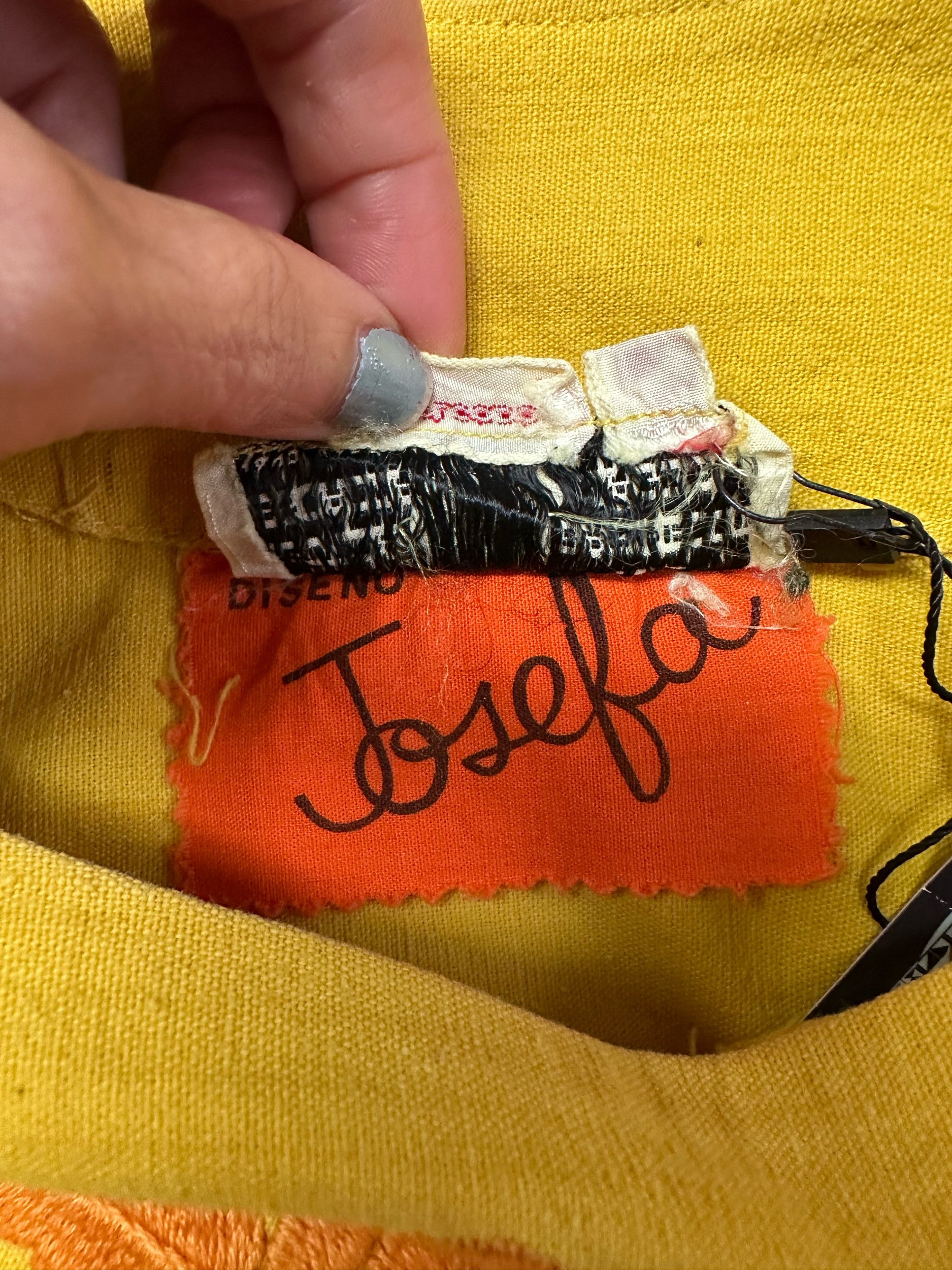70s Josefa Label