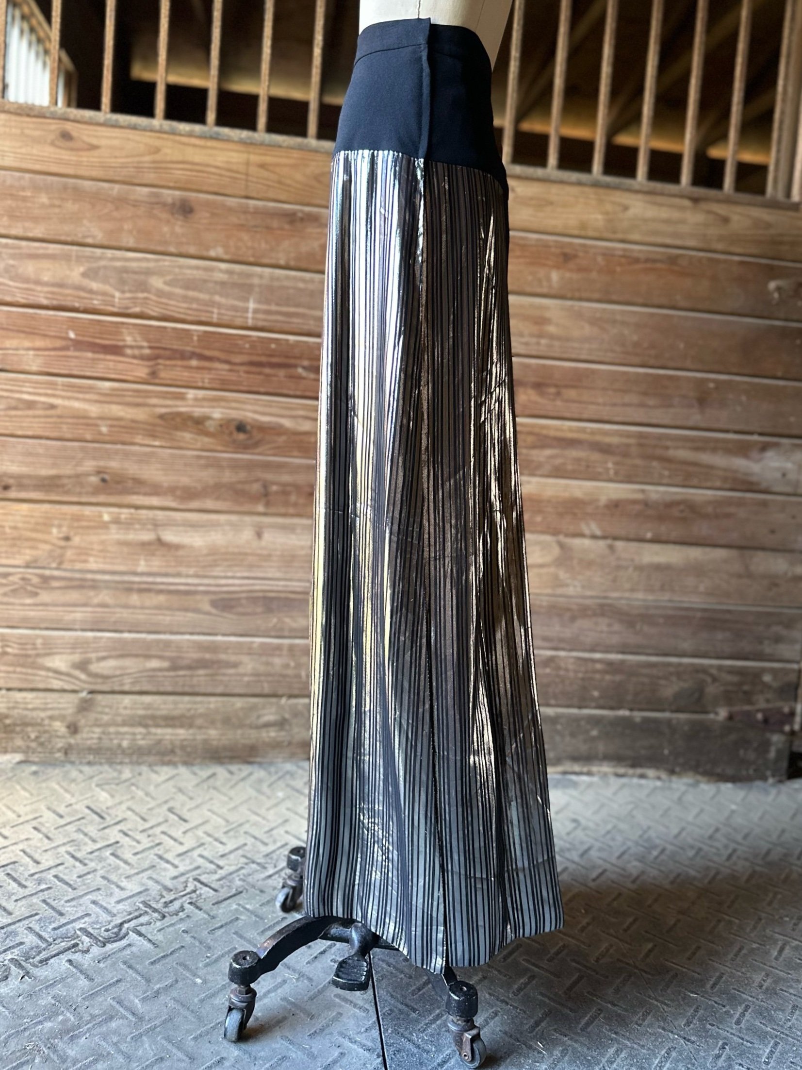 1970s Travilla High Slit Rayon Crepe and Lamé Skirt