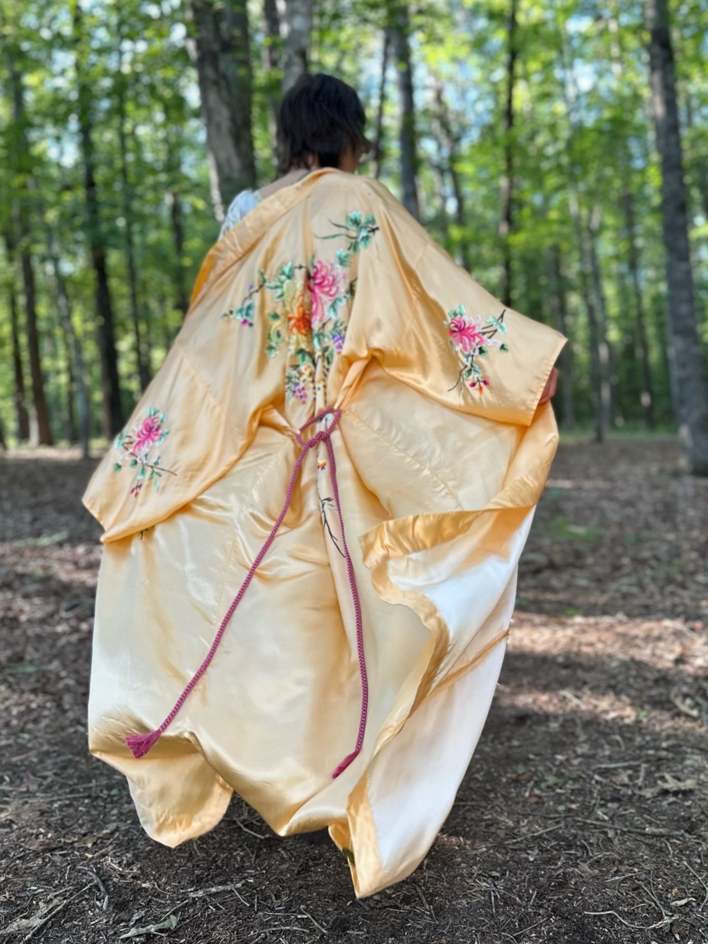 1930s Hand Embroidered Silk Robe