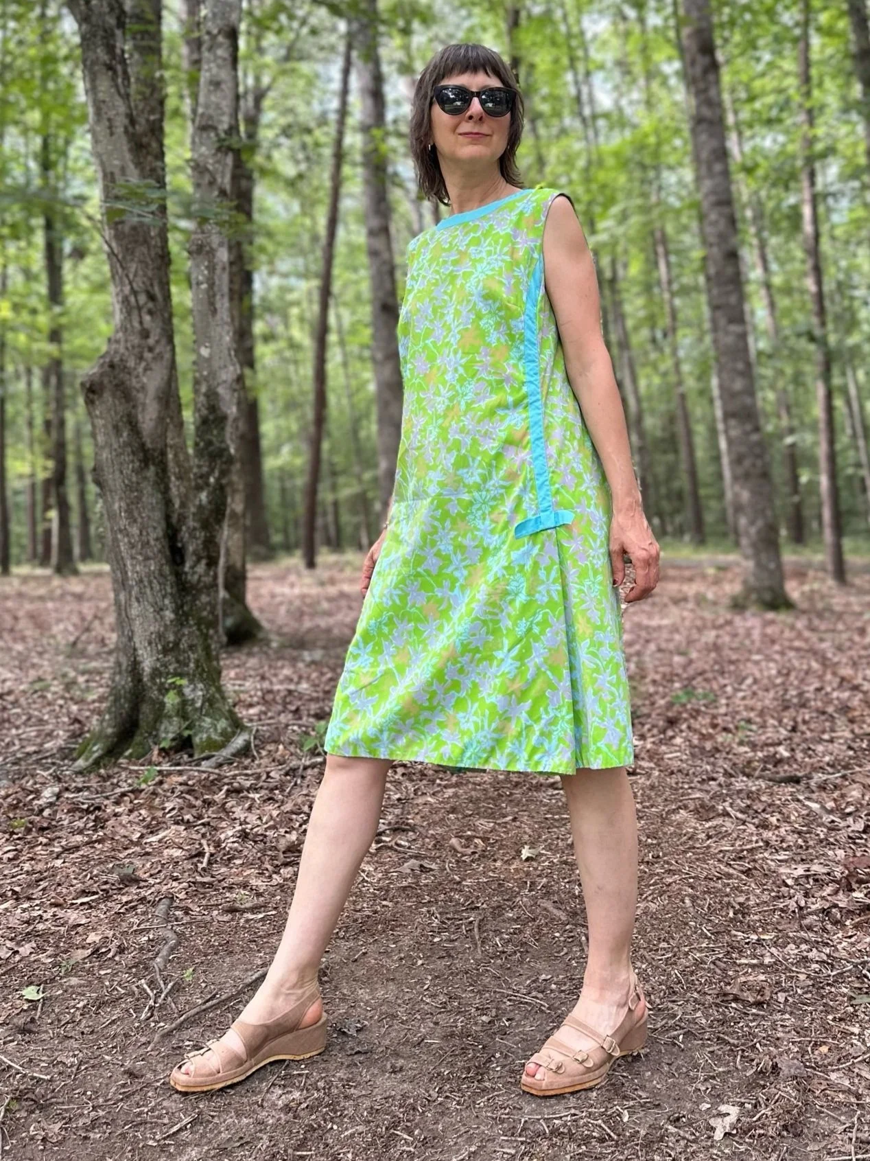 green emerald velvet dress Lilly Pulitzer Simona Midi Dress main image 1
