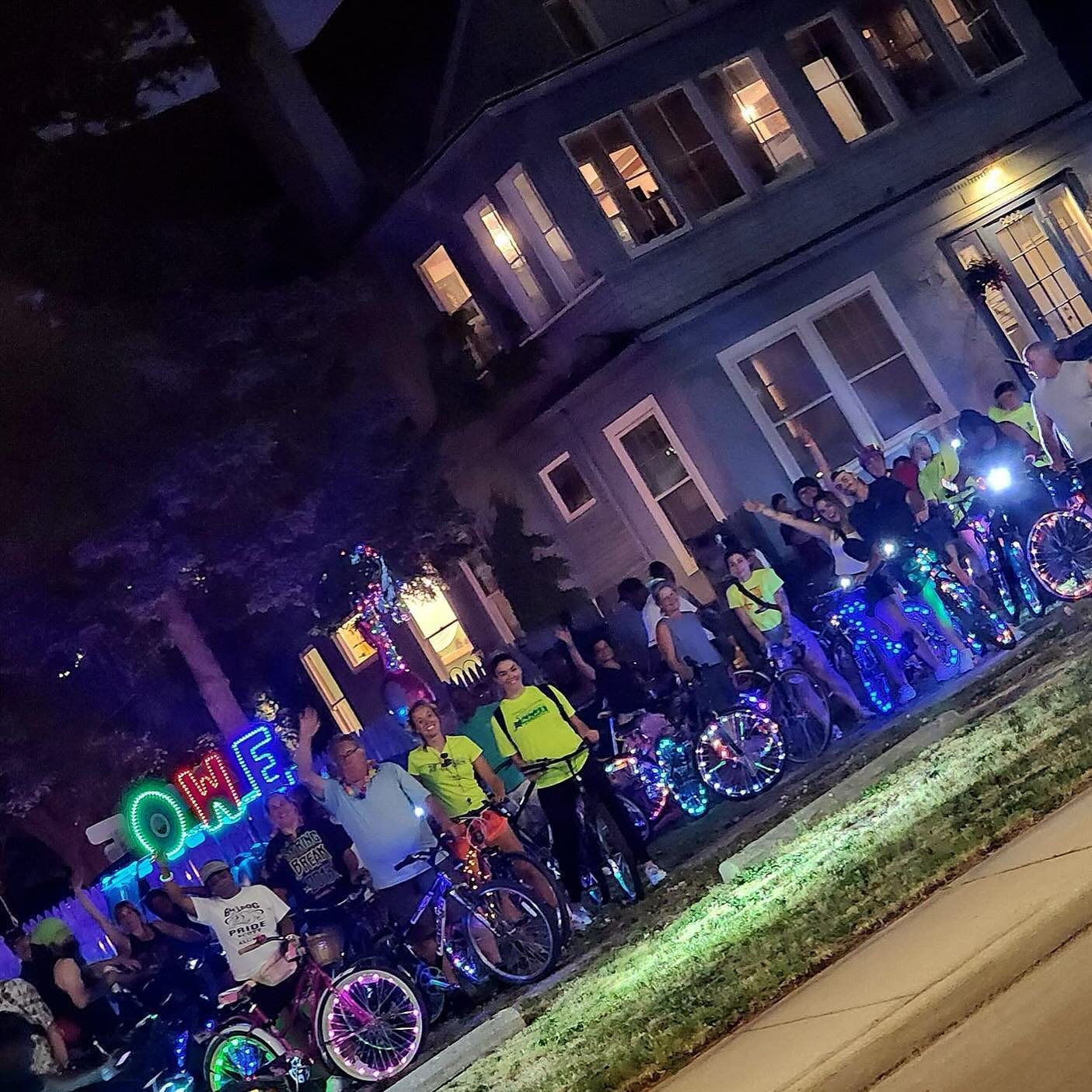 Old West End Festival Glow Roll
Friday, May 31 - 8pm to 10pm

8PM: Meet at The Palmer House
2445 Collingwood, Blvd.
(Light refreshments will be provided)

9PM: Glow Roll begins through the Historic Old West End neighborhood.

Children MUST Be With Pa