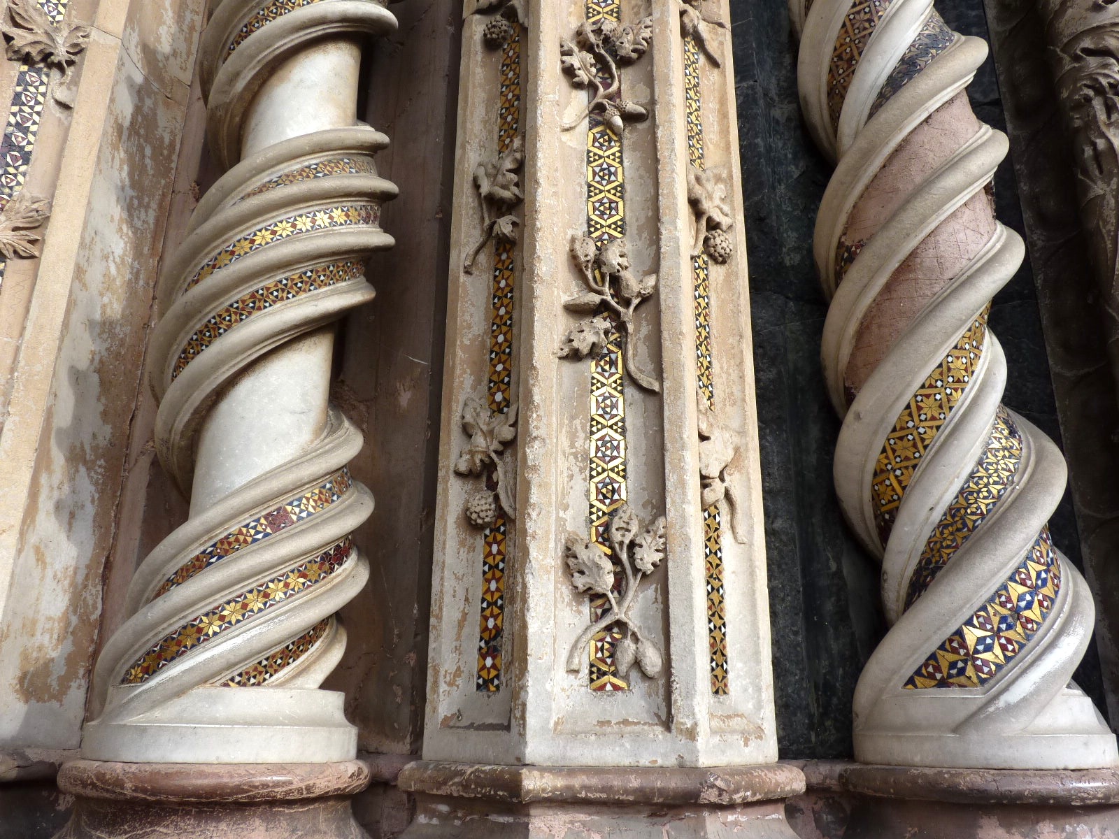 Orvieto-details-and-Moorish-influence.jpg