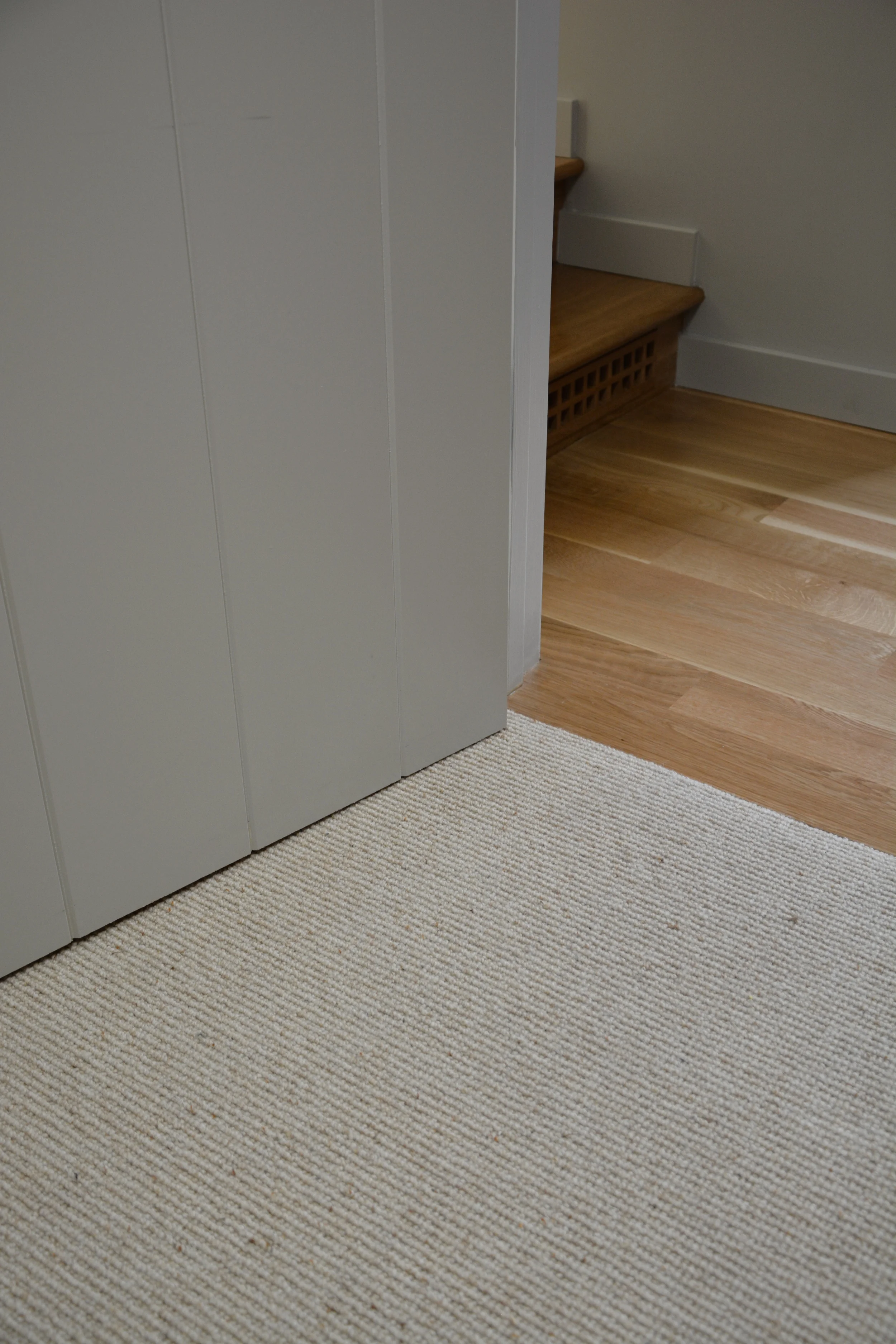  Soft wool carpeting in children's bedrooms 