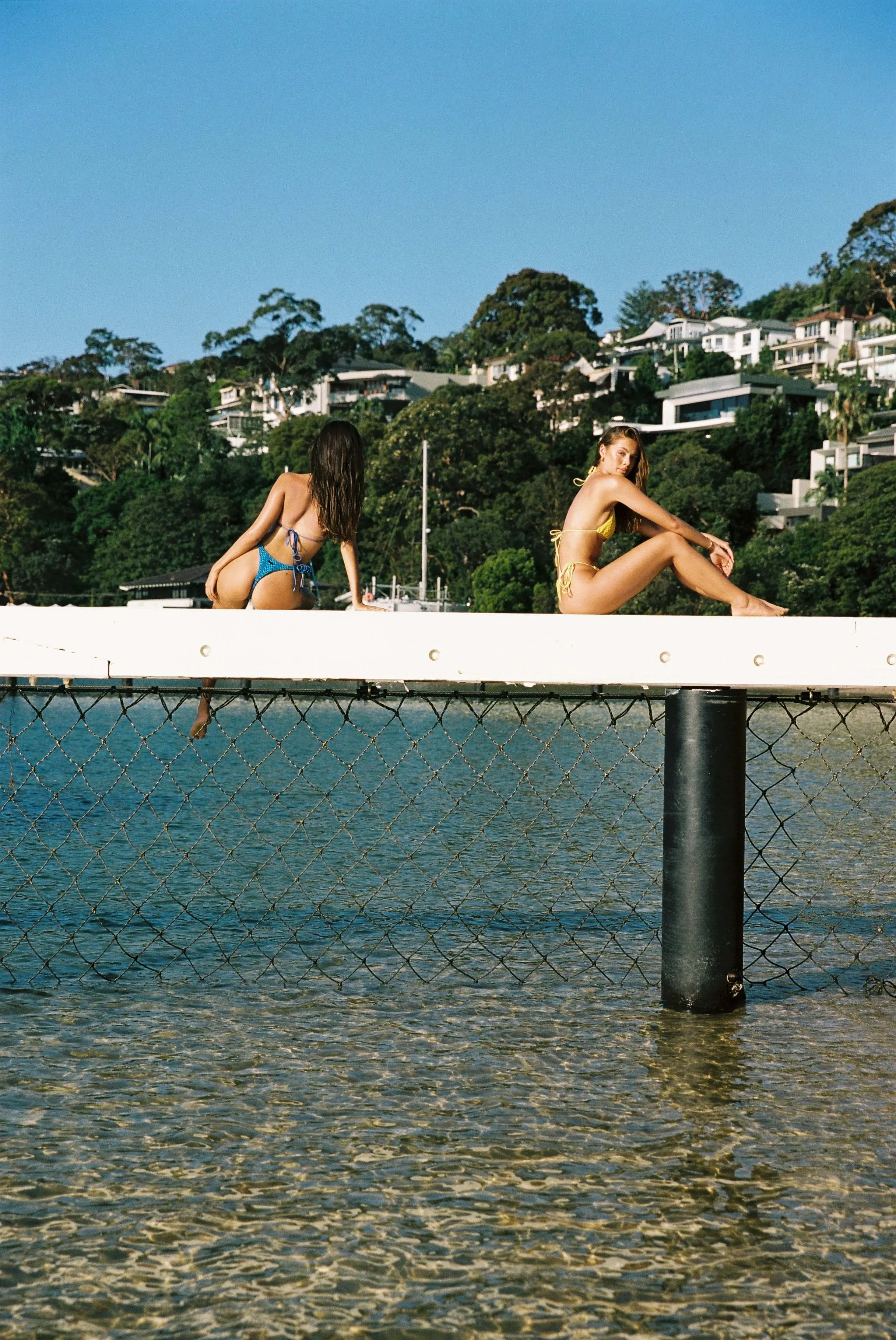 @em_hedley+@kushileggo-from@scoopmanagement-photo@ofoliver-clontarf-sydney-beach-editorial-photoshoot-89.webp