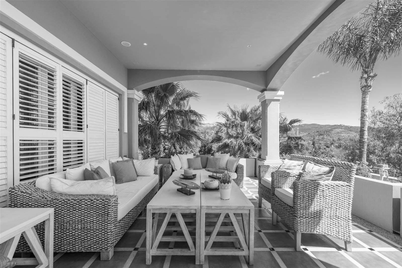 3.Rio Real Marbella Heights Hotel (Large).jpg