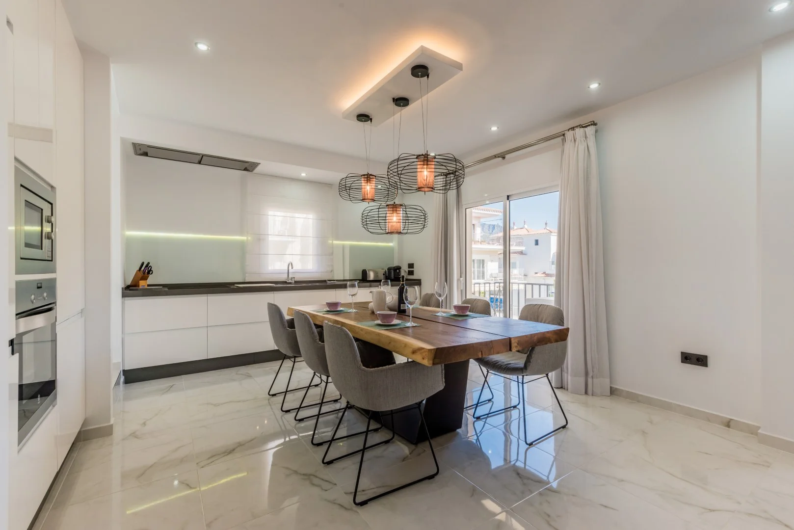 Penthouse Andalucia del Mar — TOP AGENT ALFONSO LACRUZ REAL ESTATE