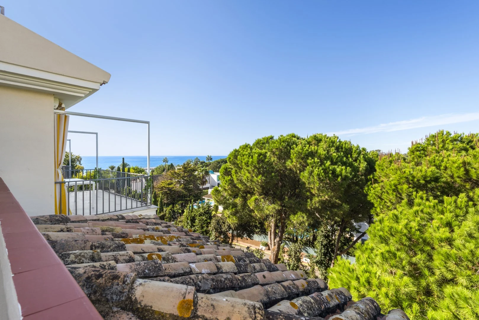 Penthouse Andalucia del Mar — TOP AGENT ALFONSO LACRUZ REAL ESTATE