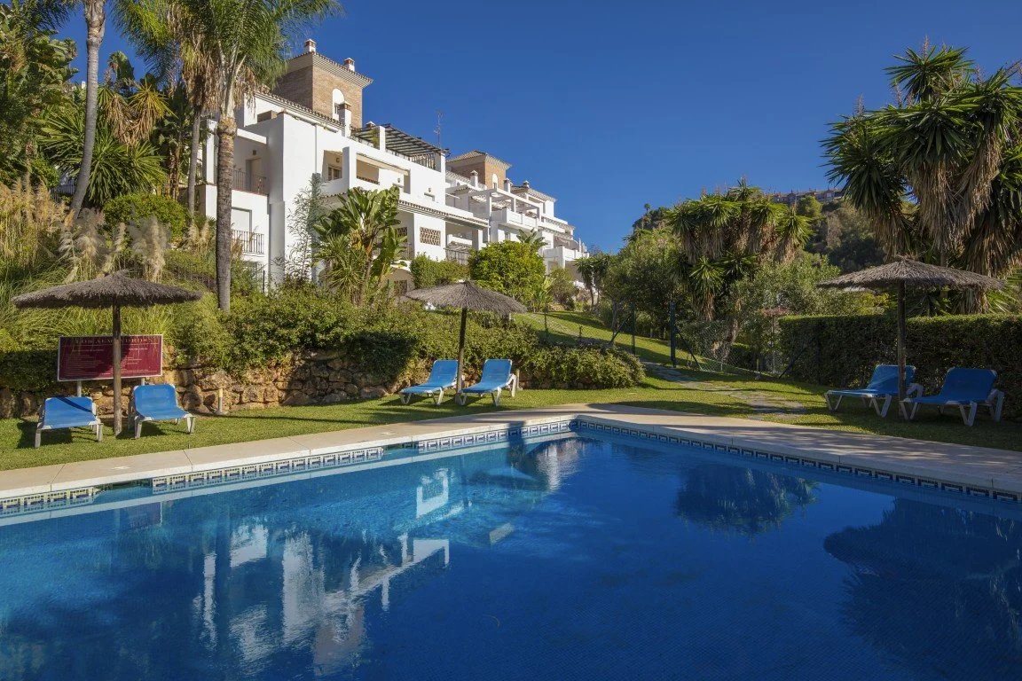 MONTE ALMENDRO |  APARTMENT