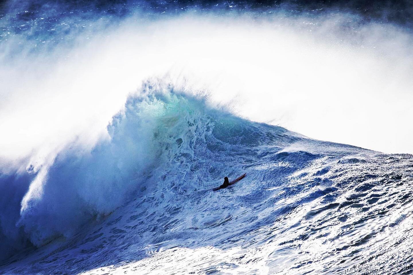 Dealing with a mountain of whitewater on the inside at Wedding Cake Island. 8.5.23
.
.
.
.
.
@canonaustralia #weddingcakeisland #coogee @surfline_aus #surfing #sydney @sunburntmess.surf @surfersjournal #swell #australia @photokingprolab #surfinglife 