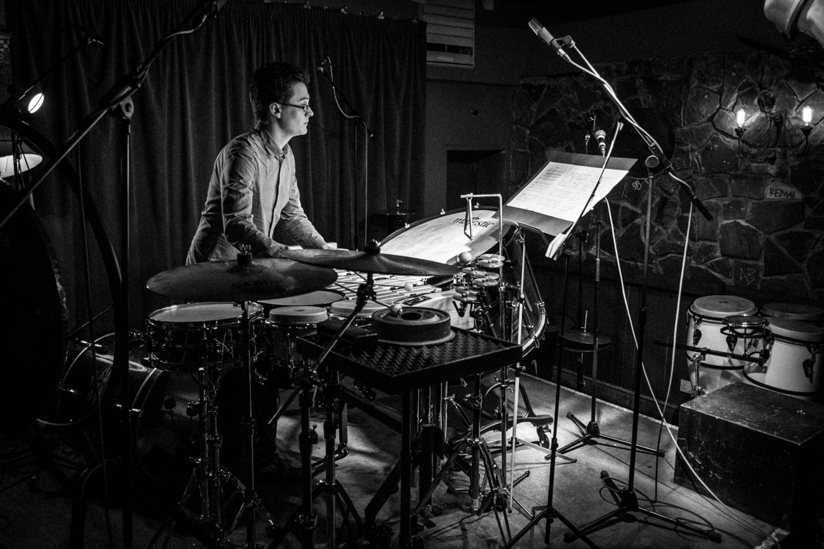 Tom Lee performing at the Nonclassical Pioneers of Percussion festival. Photo © Dimitri Djuric .