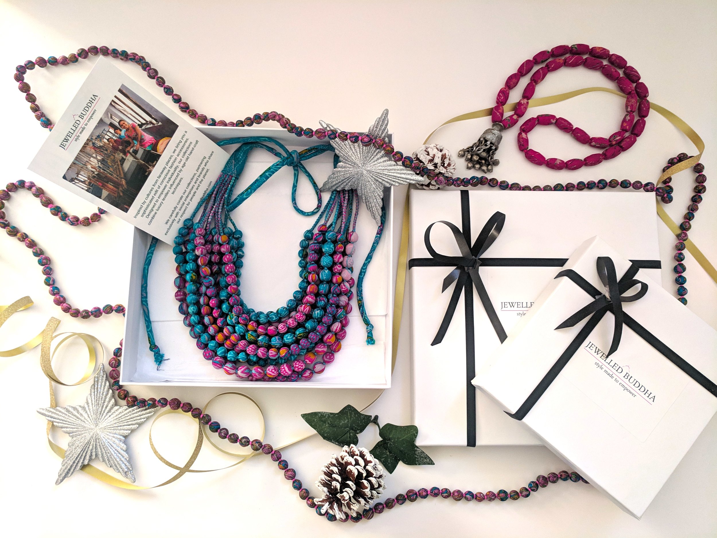 sari necklace in Gift box.jpg