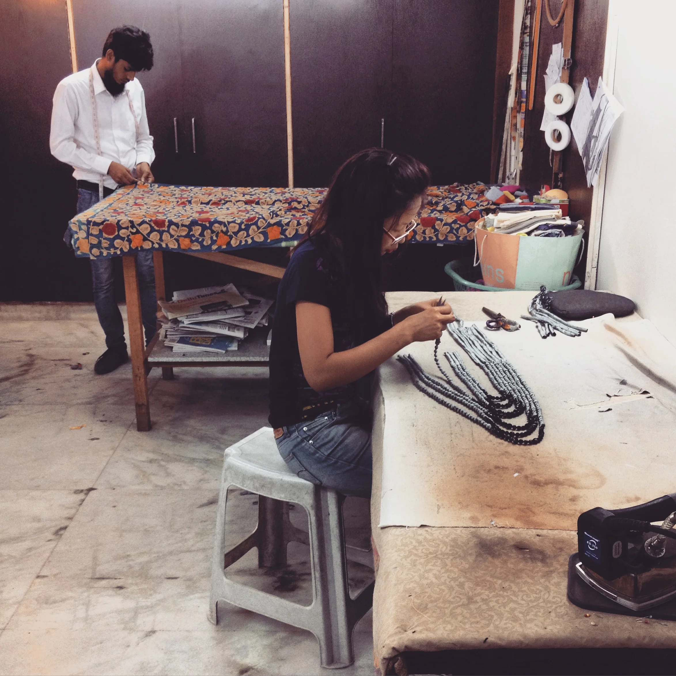 artisans making handmade sari silk necklaces (Copy) (Copy) (Copy) (Copy) (Copy) (Copy) (Copy)