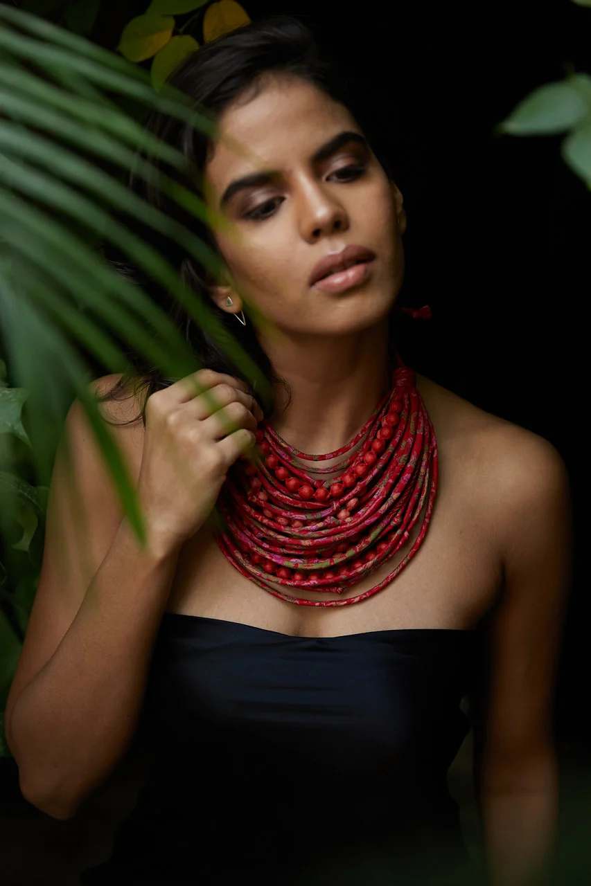 10 Ways To Wear A Statement Sari Necklace