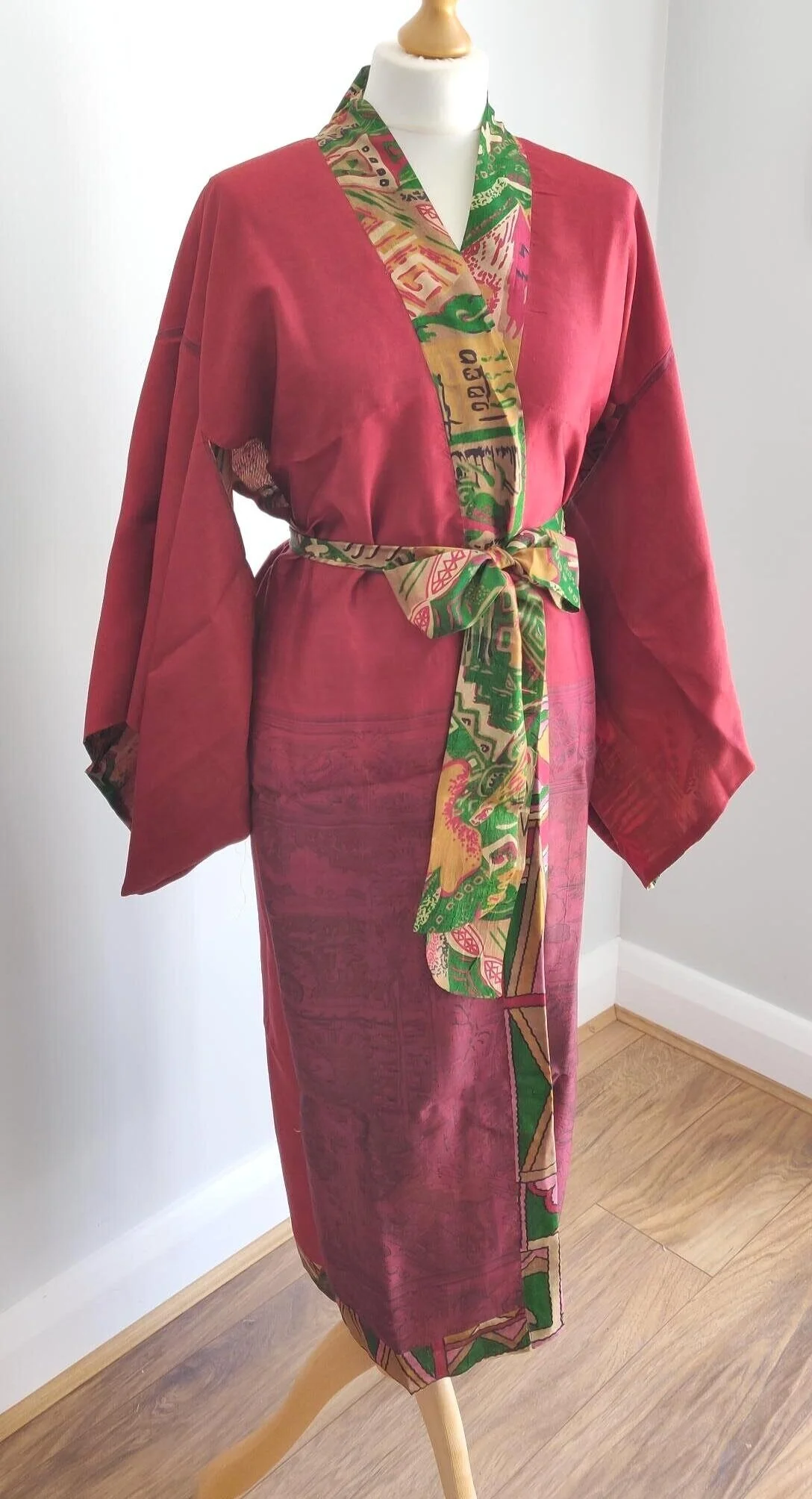 dressing kimono