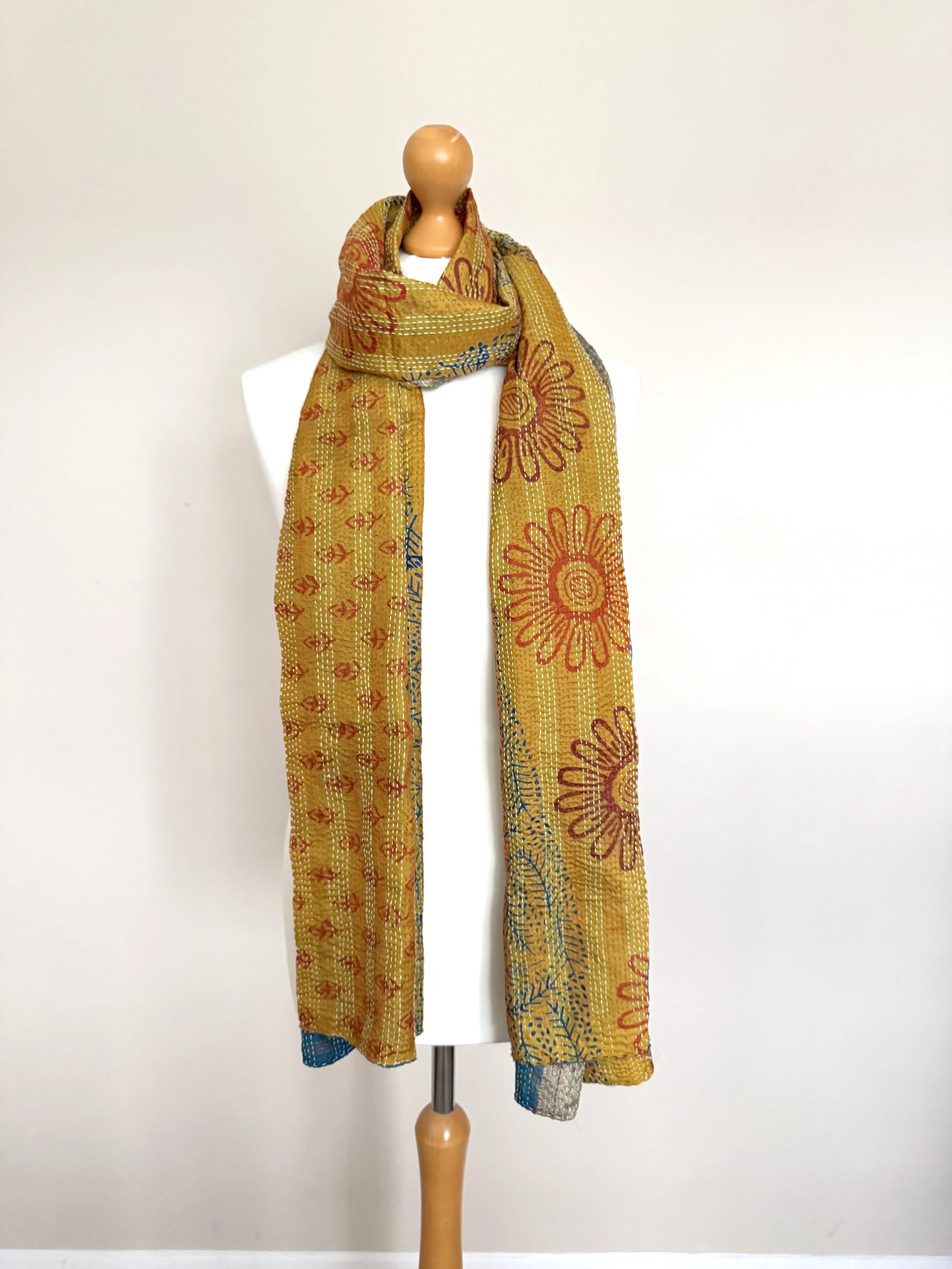long-floral-kantha-sari-scarf-long.png
