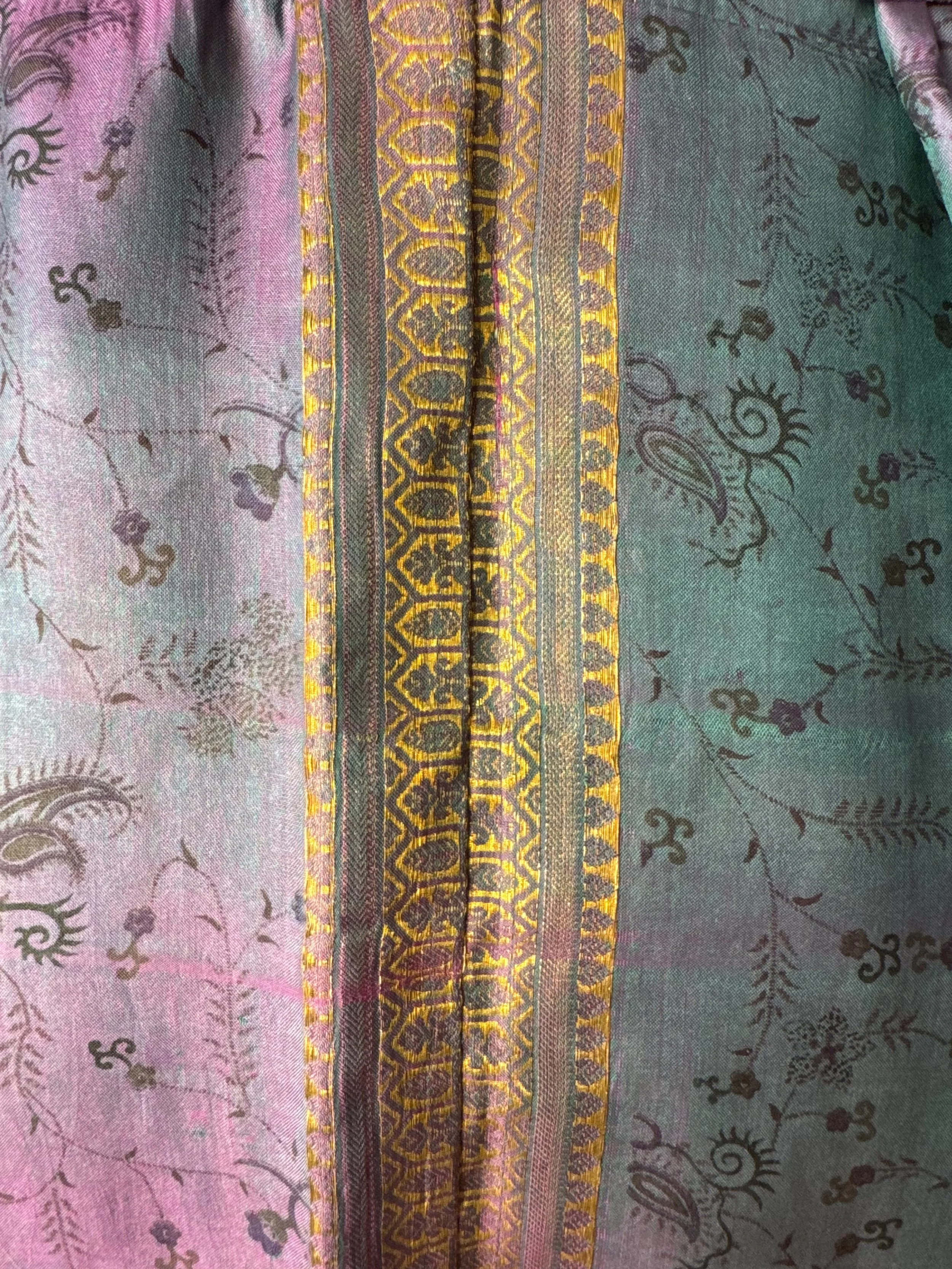 Two tone sari silk fabric with floral details and gold decorative zari pattern