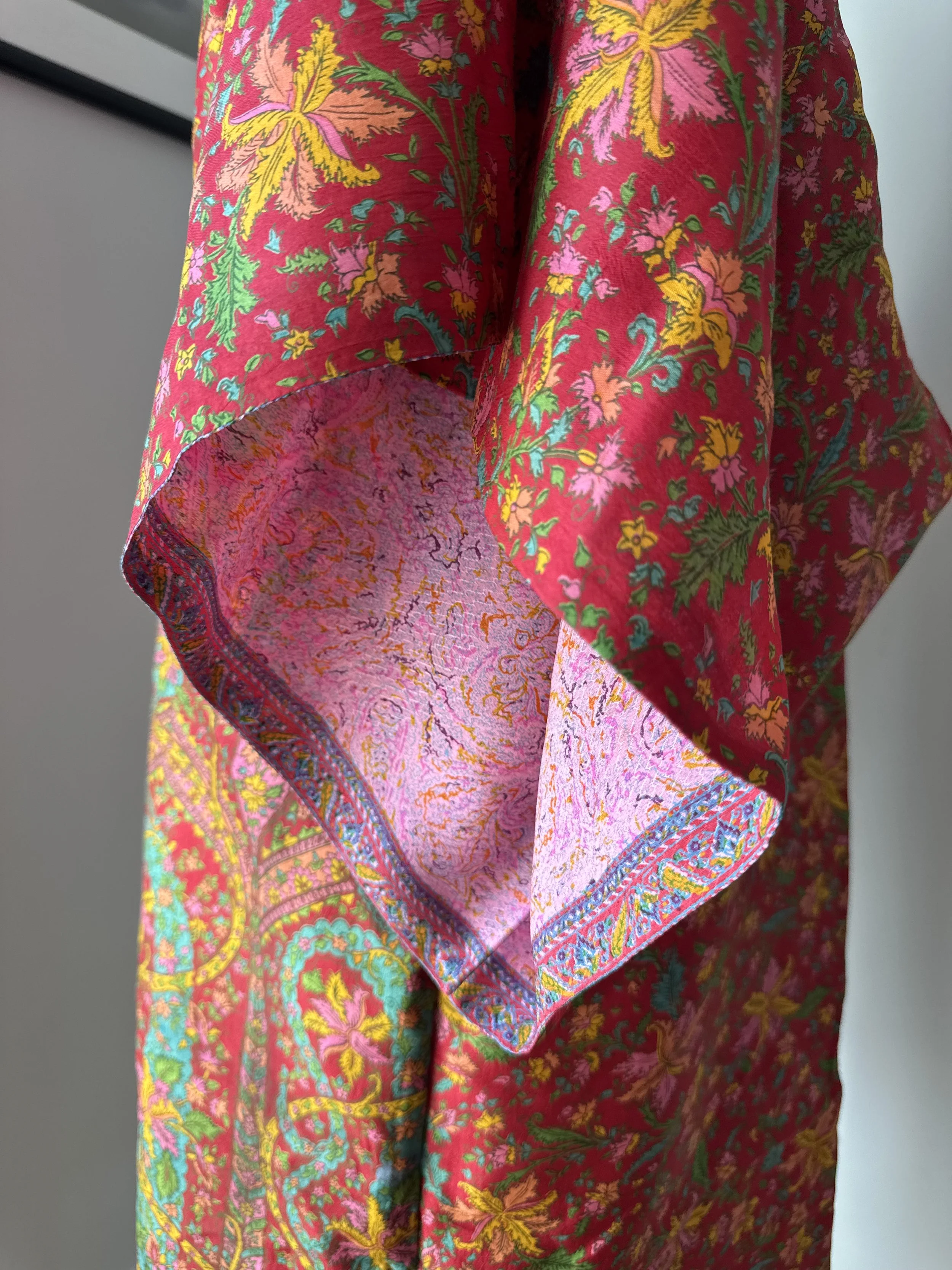 Silk kimono sleeve lining with red floral lining and contrasting border
