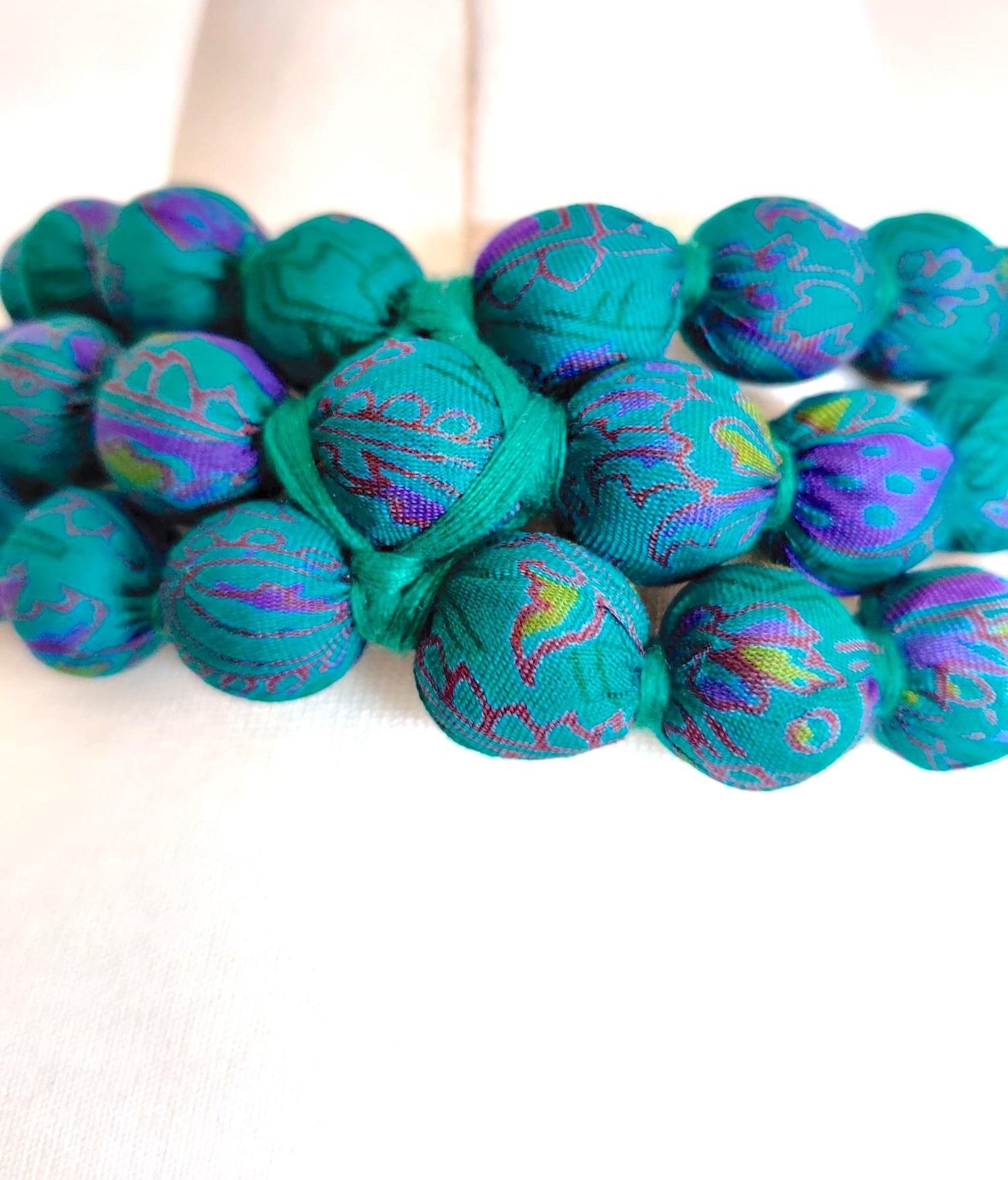 decorative-sari-silk-fastening.jpg