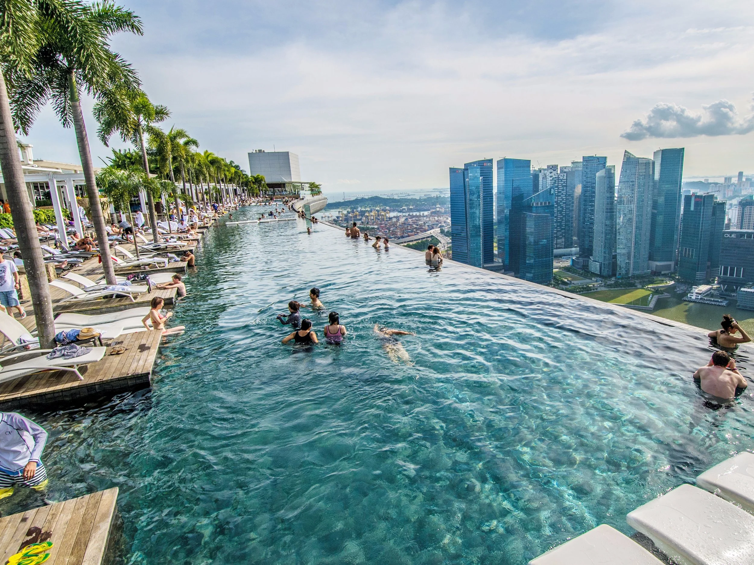 https://images.squarespace-cdn.com/content/v1/570b8bfbb09f959184e73ed1/1561369242416-F7T7MMU52QSKHK34JMUN/marinabaysands?format=2500w
