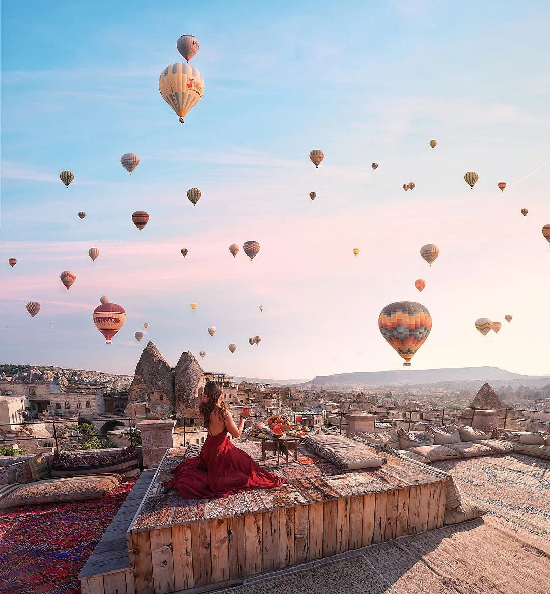 https://images.squarespace-cdn.com/content/v1/570b8bfbb09f959184e73ed1/1561369801251-PACK2PQLSM1WCV1C8FMG/Sultan+Caves+Suites?format=2500w