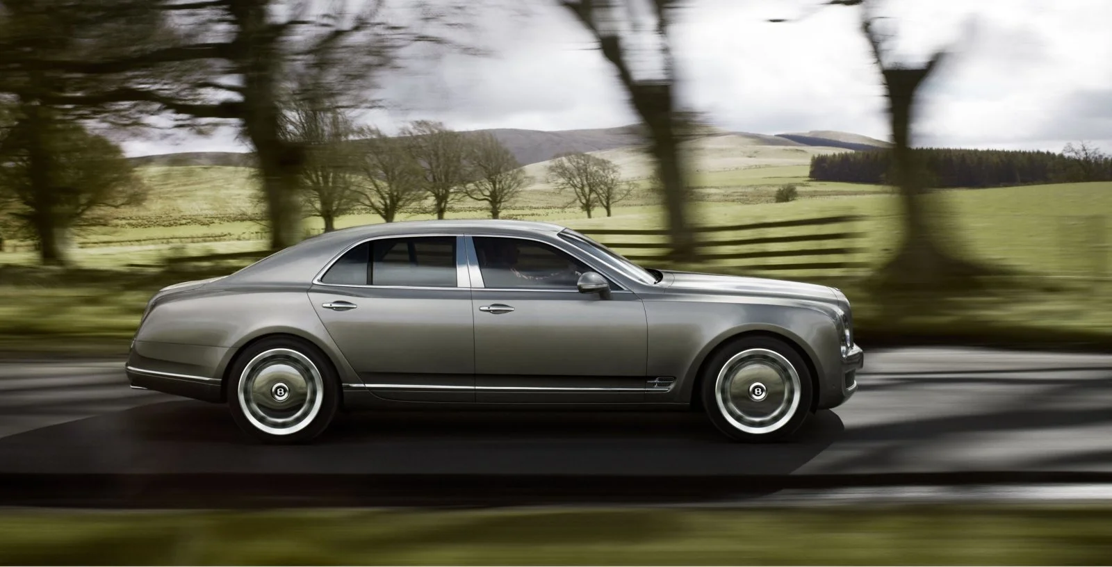 2011-bentley-mulsanne_100307501_h.jpg