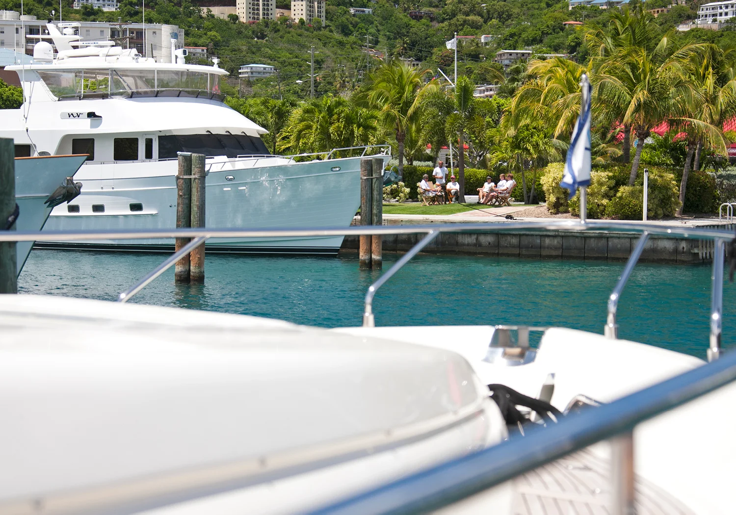 Bacchus-Luxury-Yacht-Gallery-10.jpg