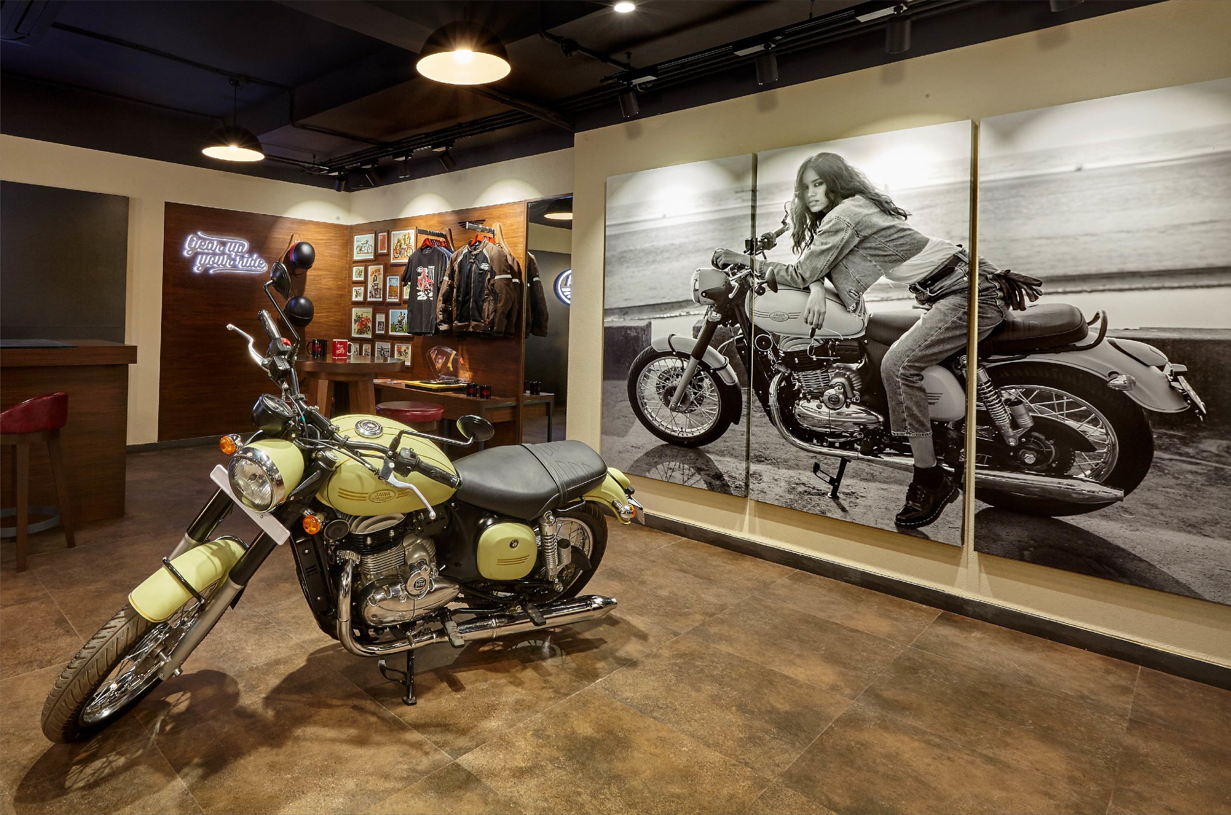 Jawa Motorcycles_Retail Design_Elephant Design, Pune, Singapore_2.jpg