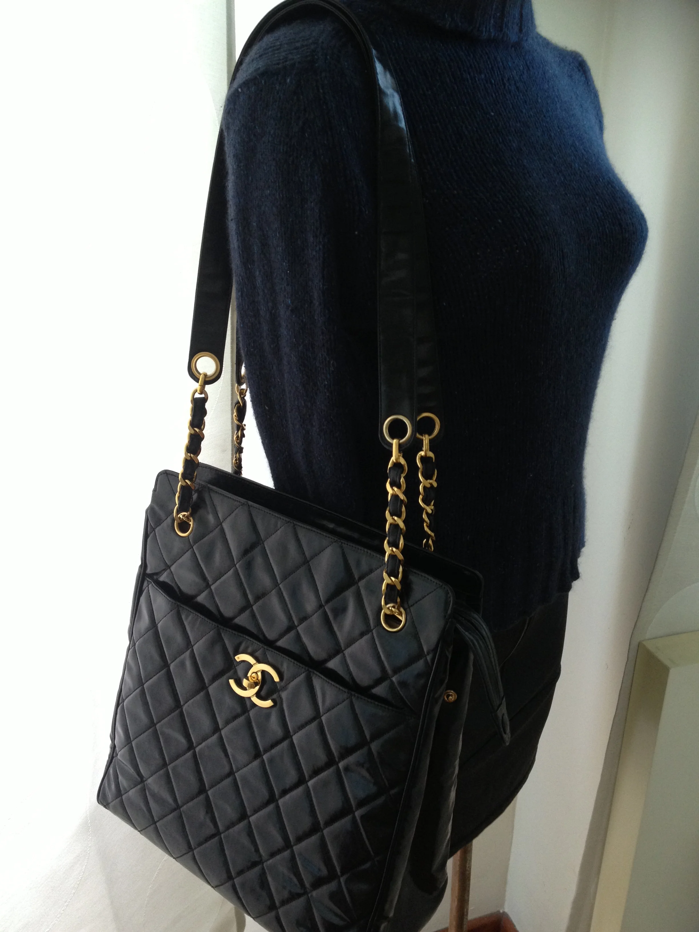 side-chanel-bag 001.jpg