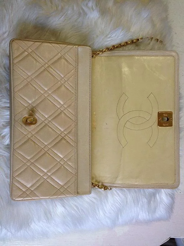 side-chanel-bag 05.jpg