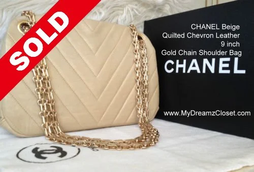 CHANEL Beige Quilted Chevron Leather 9 Gold Chain Shoulder Bag