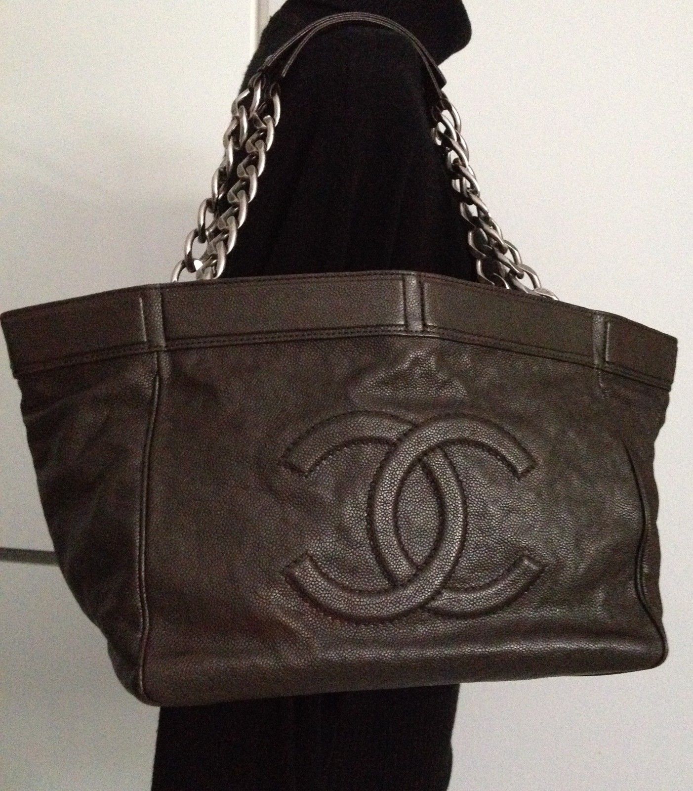 Chanel Deauville Tote Caviar - 2 For Sale on 1stDibs