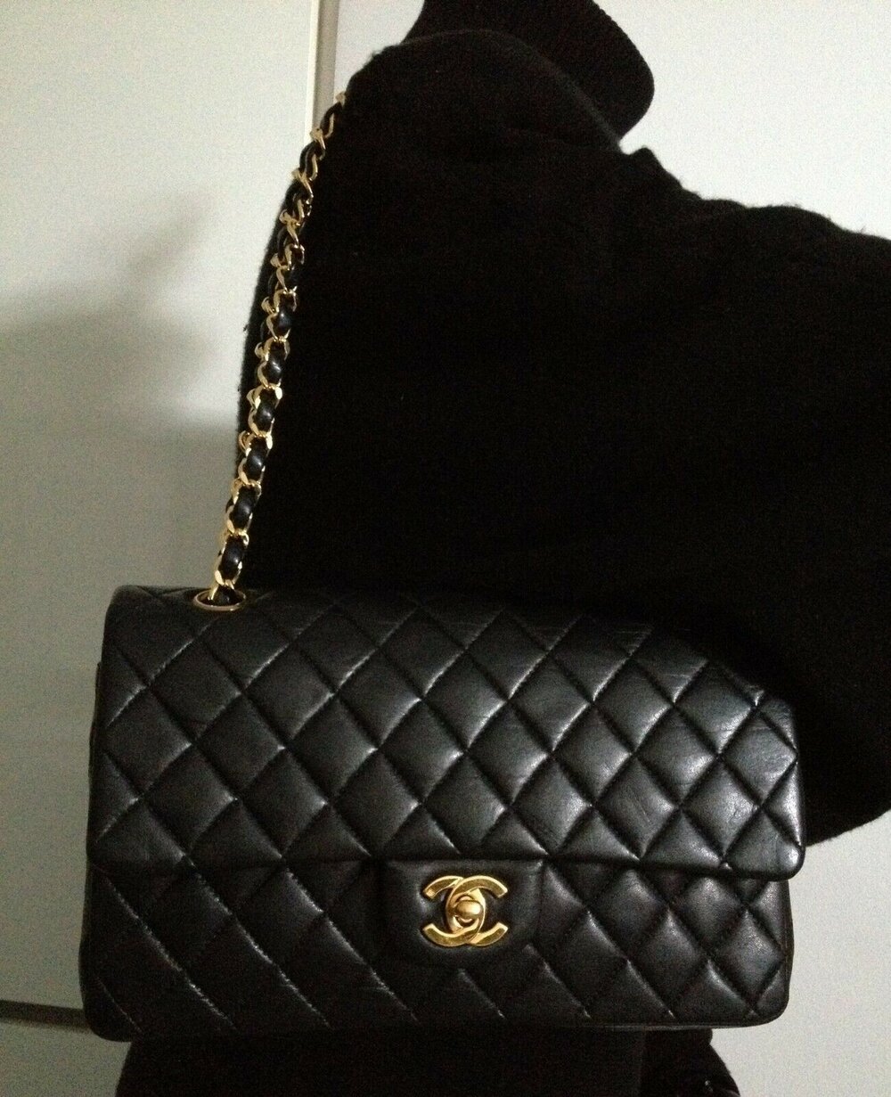 chanel #classic #flap #bag #medium #black #gold