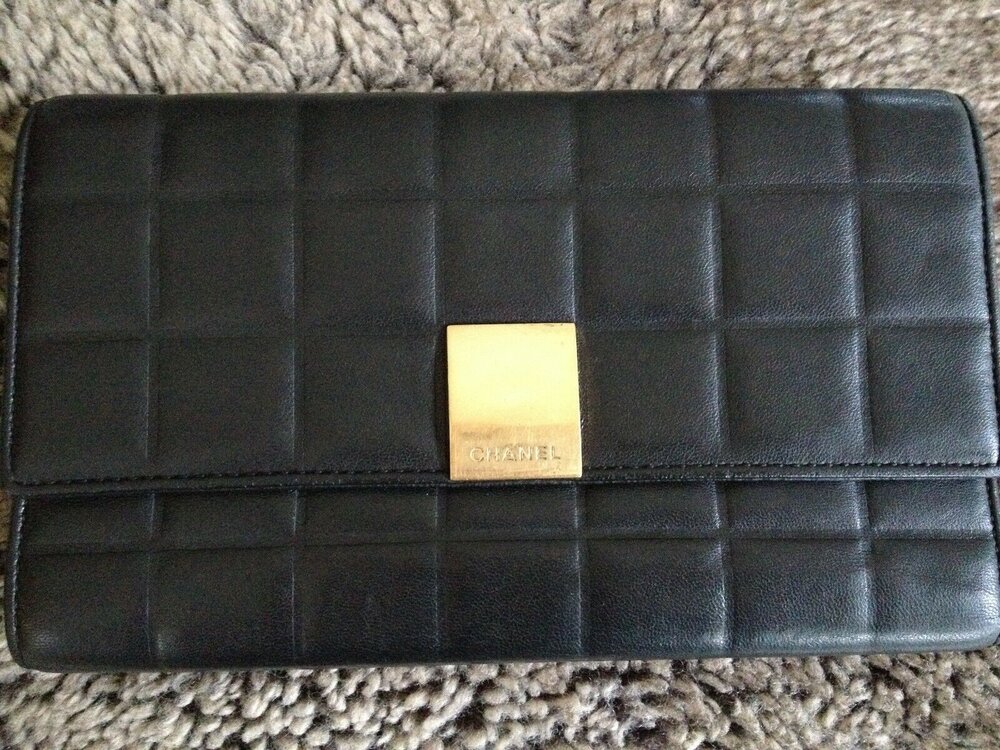 CLASSIC CHANEL Black Chocolate Bar Lambskin Leather Trifold Long Wallet -  My Dreamz Closet