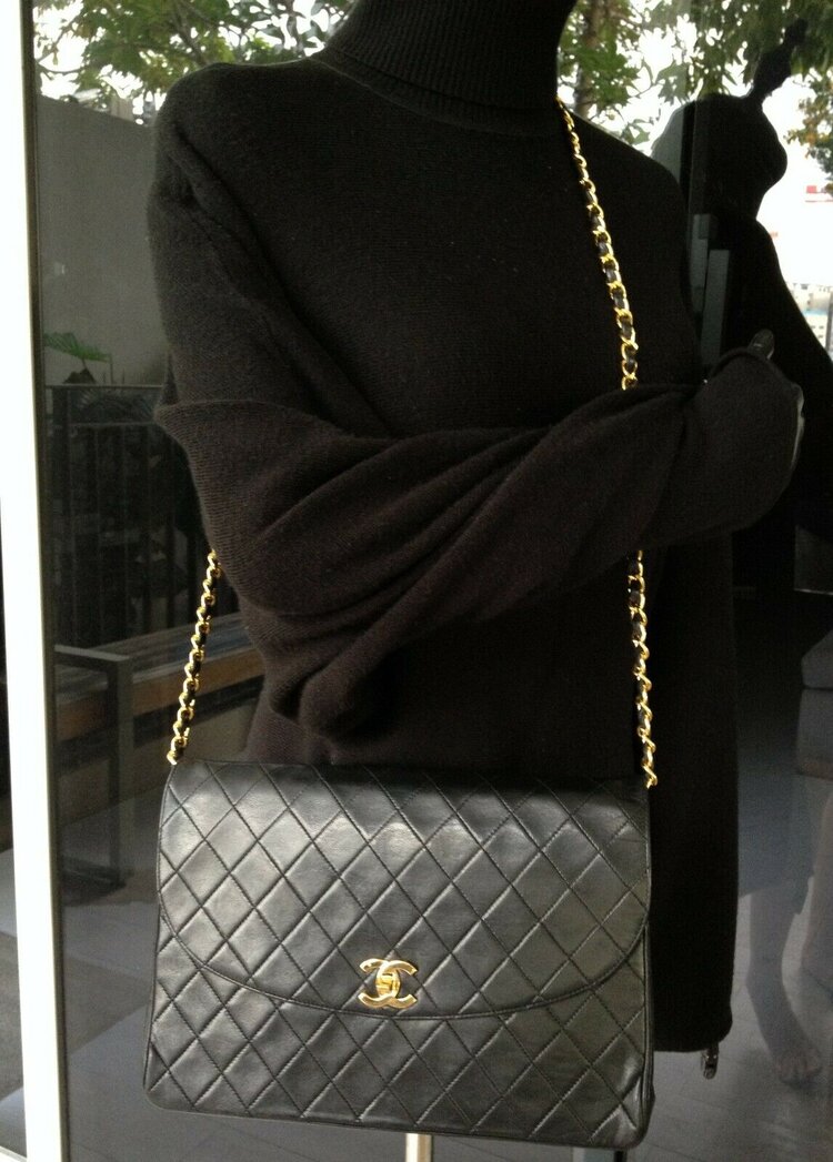 🖤 [SOLD VIA STORIES] VINTAGE CHANEL MINI CLASSIC QUILTED FULL