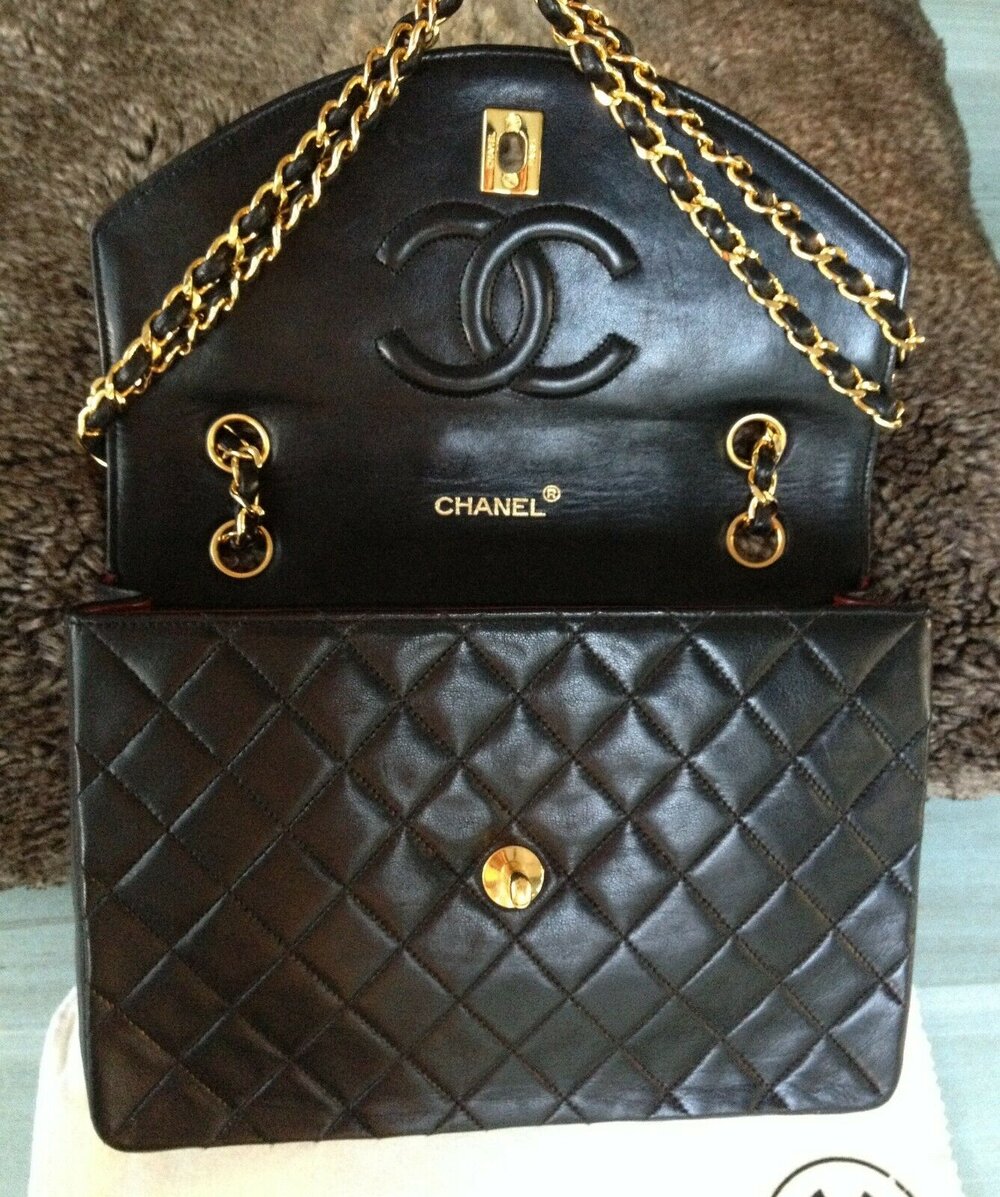 chanel classic double flap bag medium black