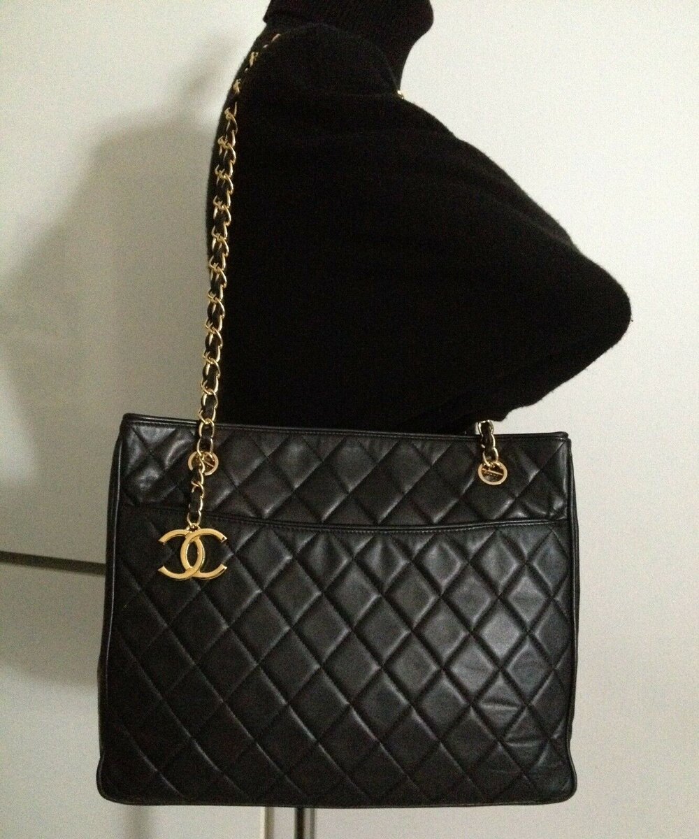 Vintage Chanel Black Lambskin Quilted Leather Diana Bag Gold Chain
