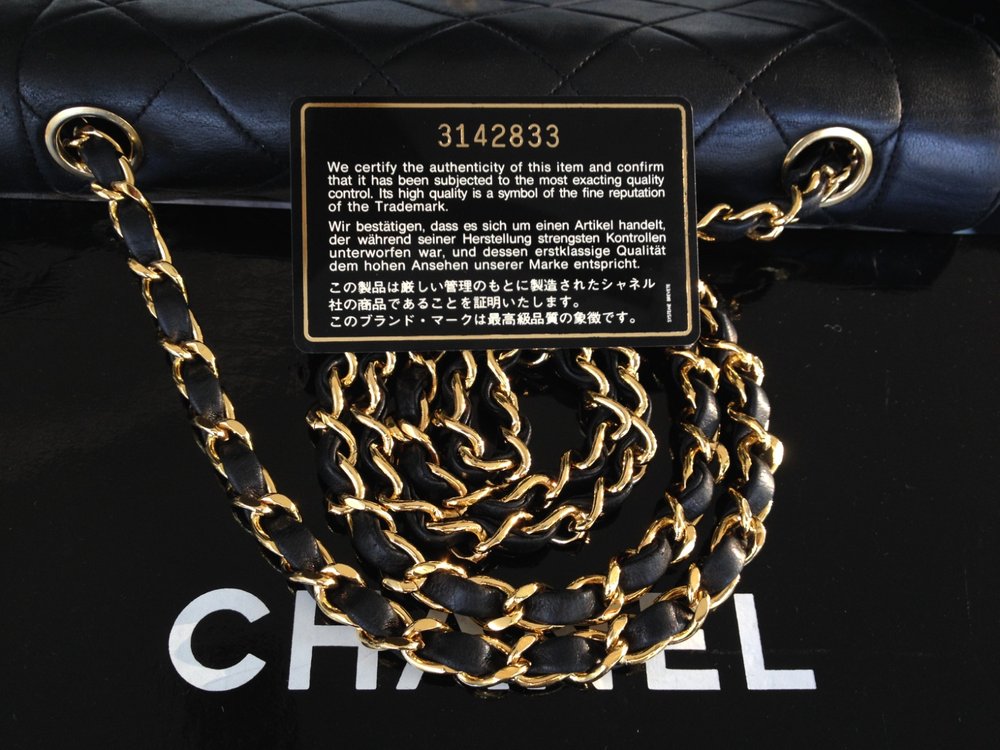 CHANEL Classic Vintage Diana Black Lambskin 24K Gold Chain Medium