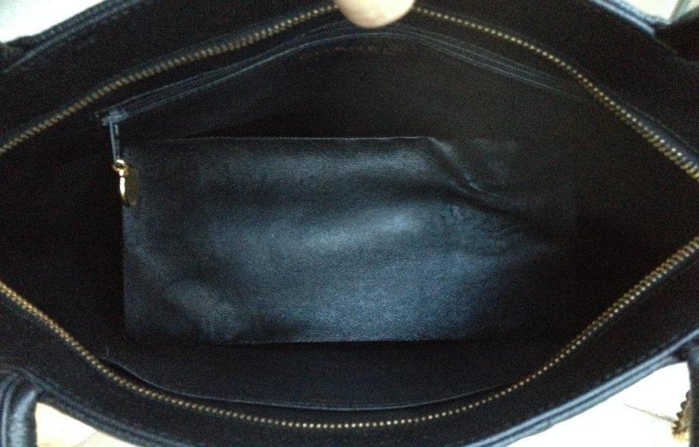 FULL SET CHANEL Classic Black Caviar Leather Big CC 24K Gold Medallion Tote  bag - My Dreamz Closet