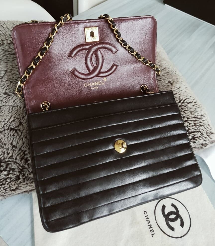chanel flap bag gold chain