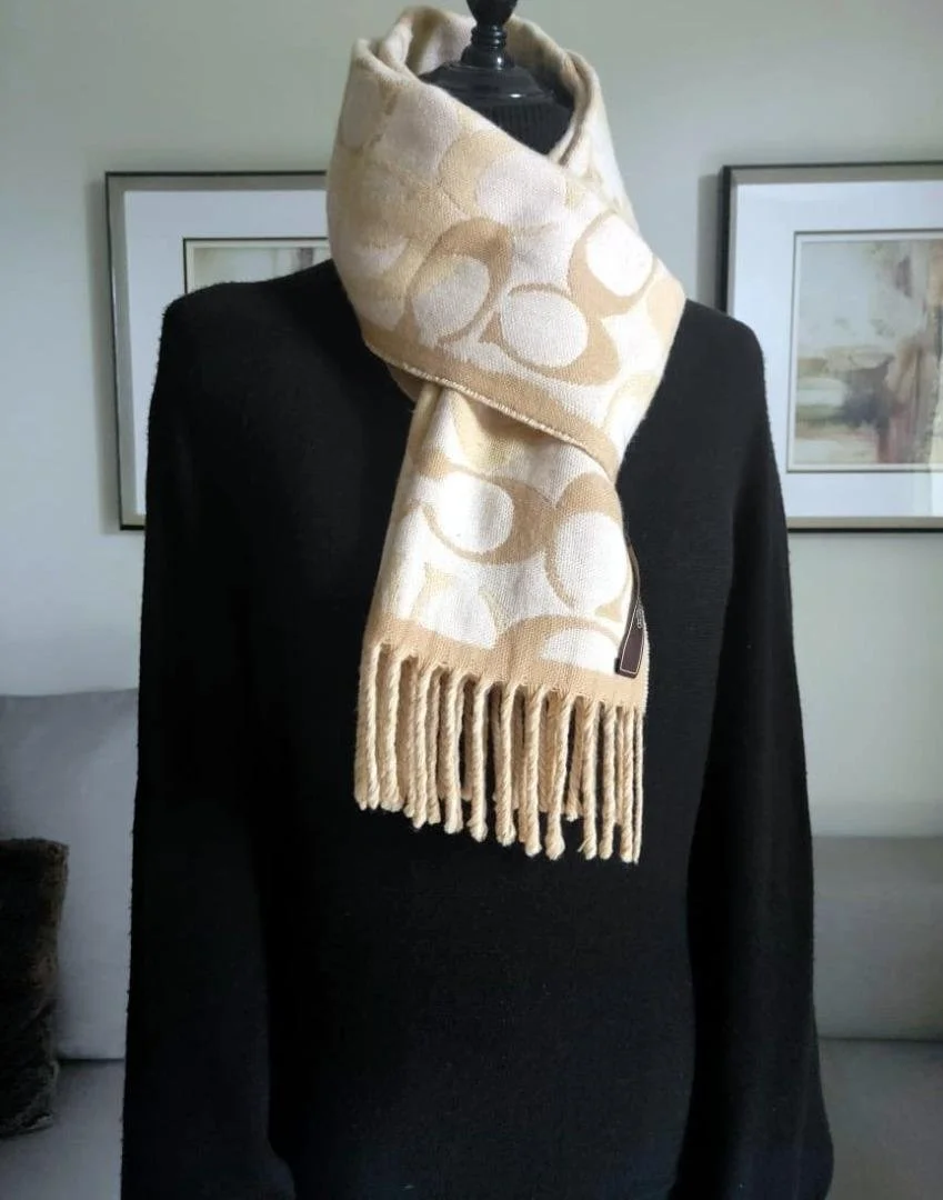 coach_reversible_wool_scarf_1659424125_f67cc838_progressive.jfif