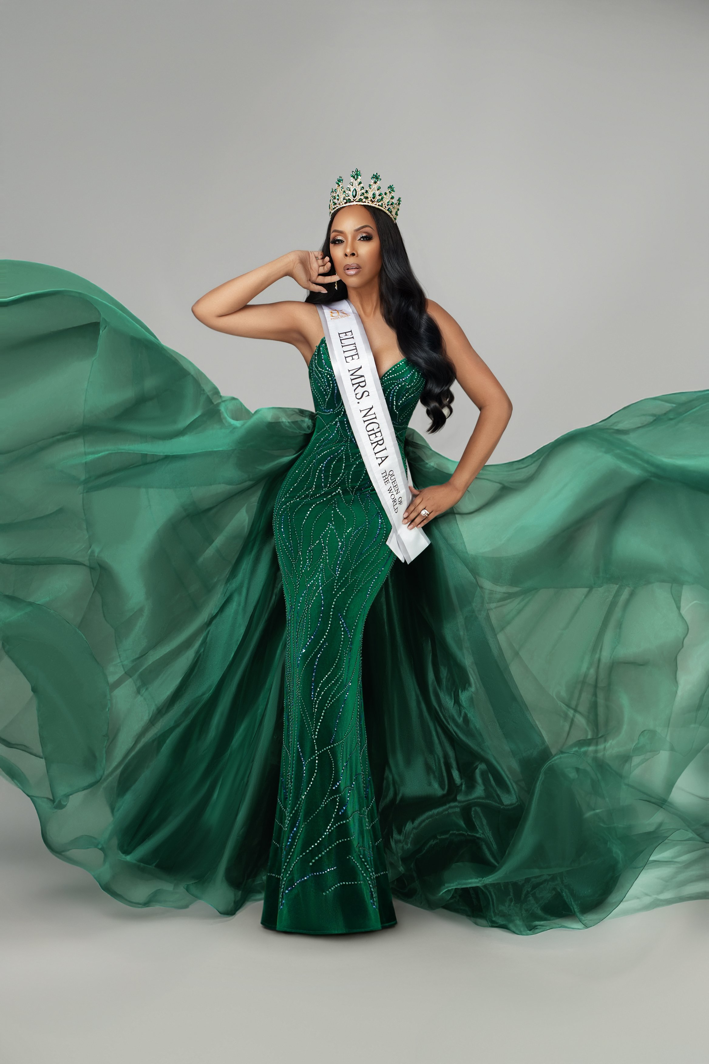 RAQUEL RILEY THOMAS CROWNED ELITE MRS. NIGERIA, QUEEN OF THE WORLD 2025
