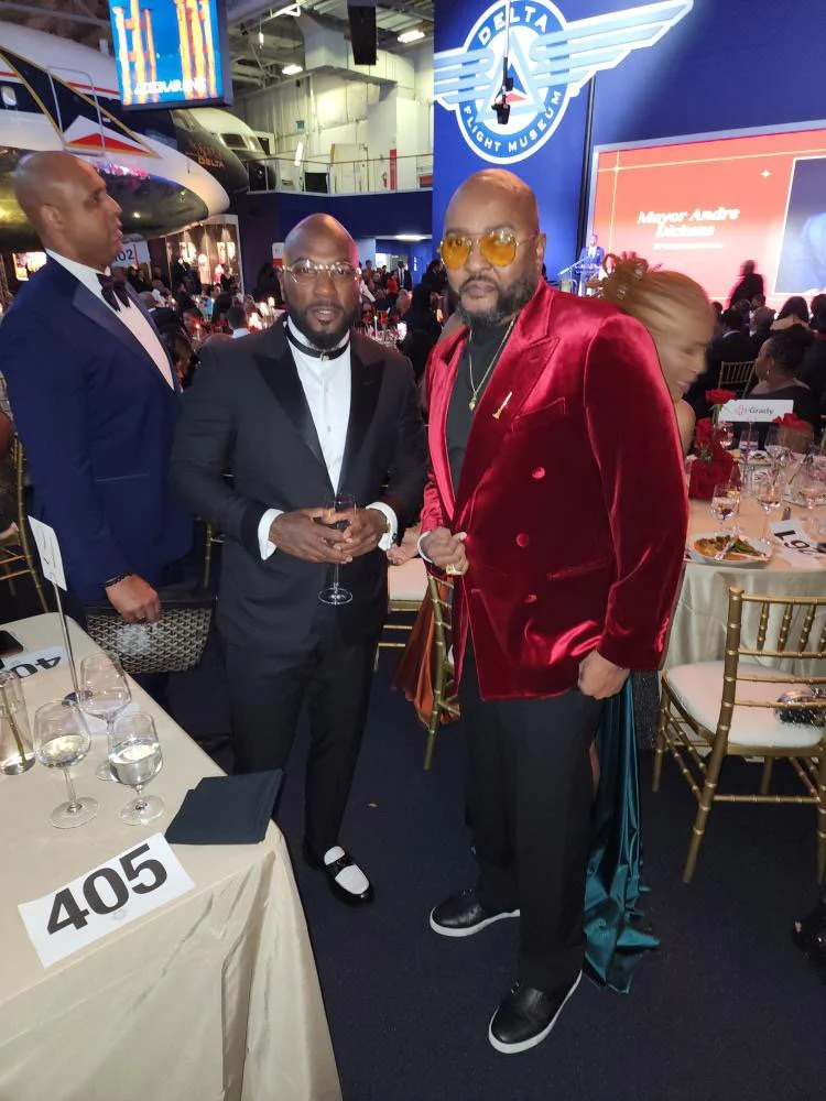ryan-cameron-and-young-jeezy-photo-04-aoagwllc-event-2026.jpg