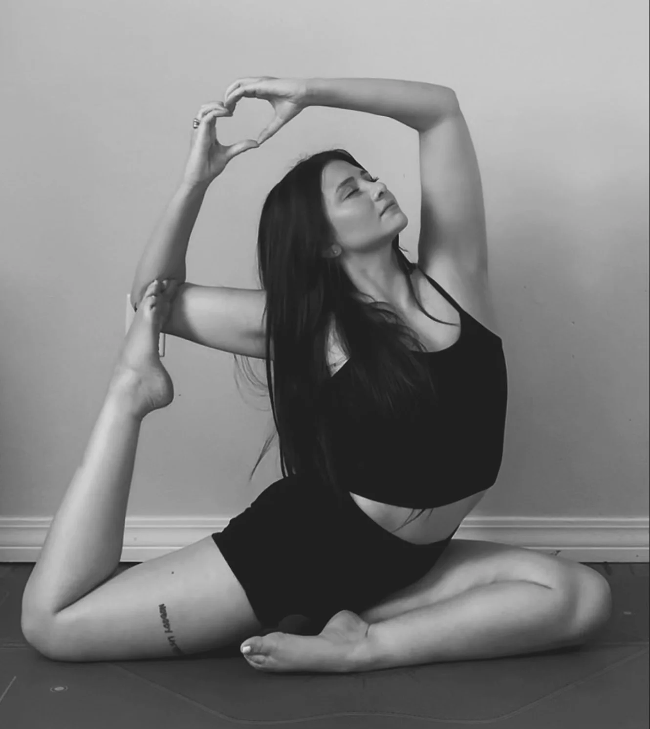Remember! Our newest class offering starts Thursday! Open to EVERYONE! Members included&mdash;All other yogis by donation ($5-$15) suggested. 📸 self portrait: Emma G.